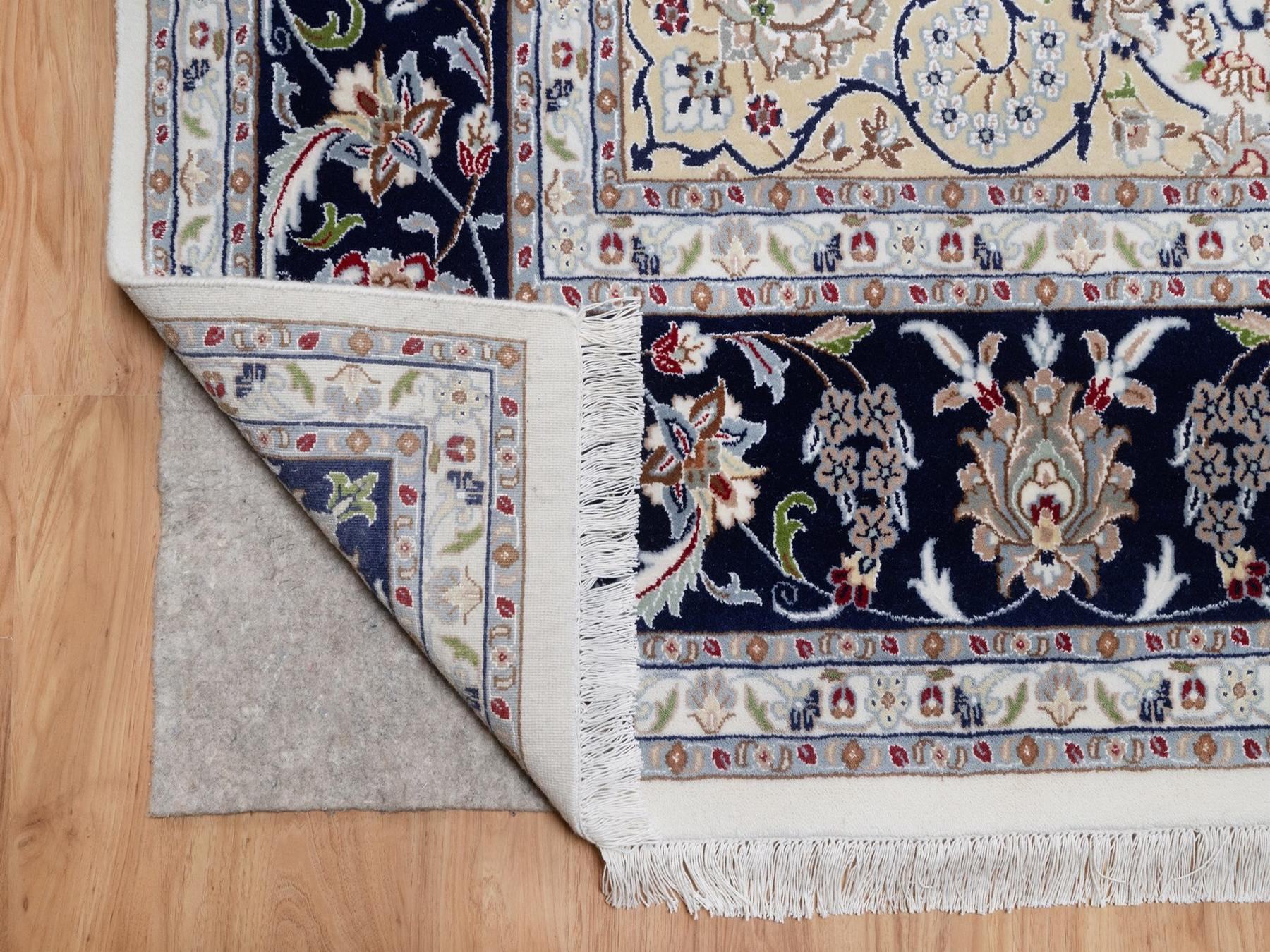 9'1"x12'4" Pearl White, Nain with Flower Medallion Design, Wool and Silk, 250 KPSI, Hand Knotted, Soft Pile, Oriental Rug HR92564 - Image 4