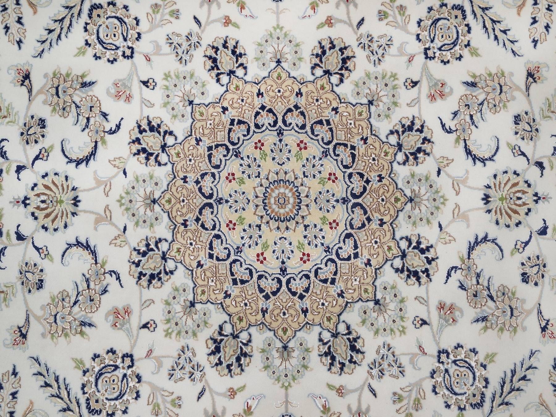 9'1"x12'4" Pearl White, Nain with Flower Medallion Design, Wool and Silk, 250 KPSI, Hand Knotted, Soft Pile, Oriental Rug HR92564 - Image 8