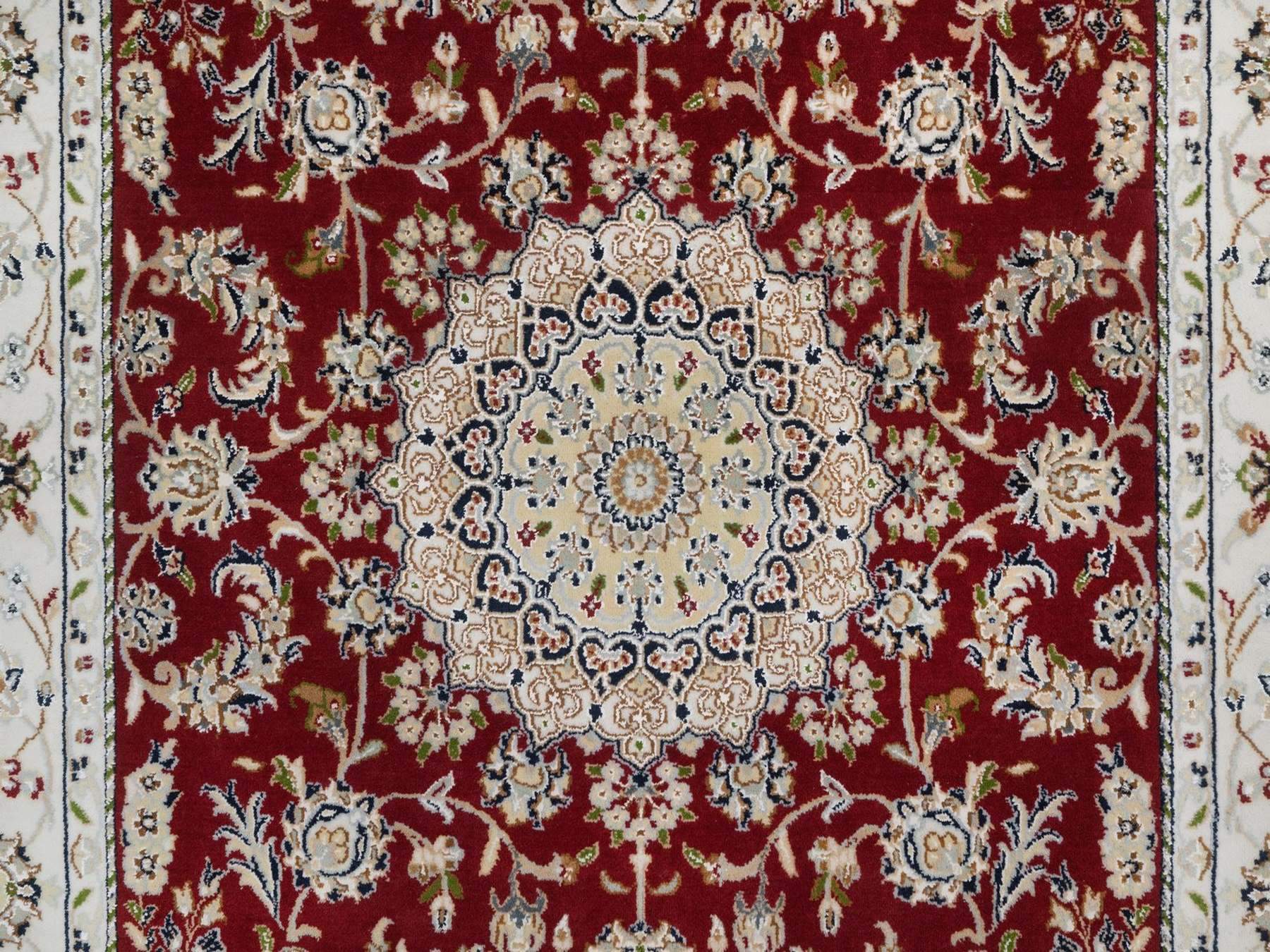 4'10"x7'10" Rhubarb Red, Nain with Flower Medallion Design, Hand Knotted, 250 KPSI, Wool and Silk, Soft Pile, Oriental Rug HR92567 - Image 5