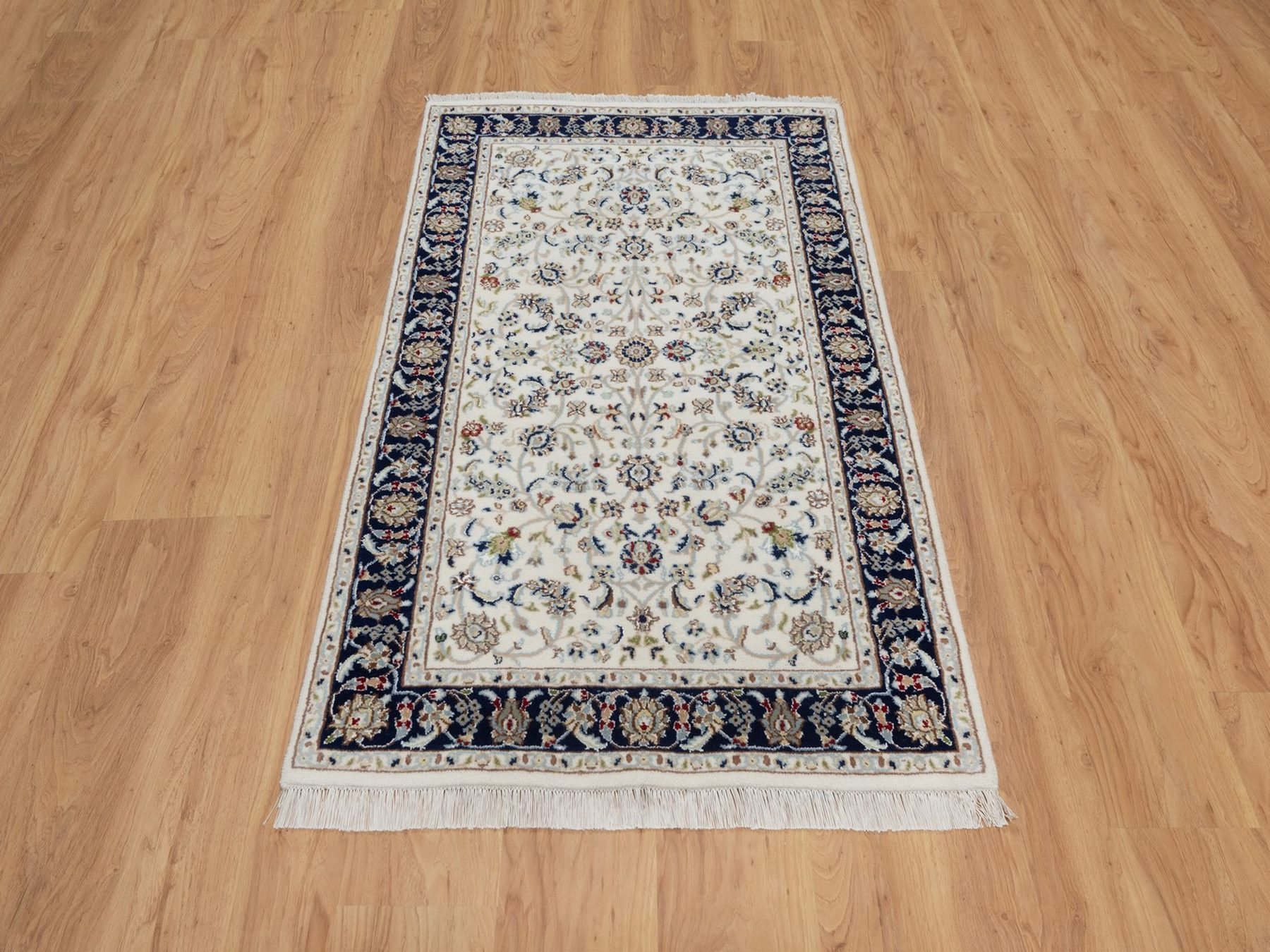 3'2"x5'4" Pearl White, Nain with All Over Floral Pattern, Hand Knotted, 250 KPSI, Soft Pile, Wool and Silk, Oriental Rug HR92571 - Image 2