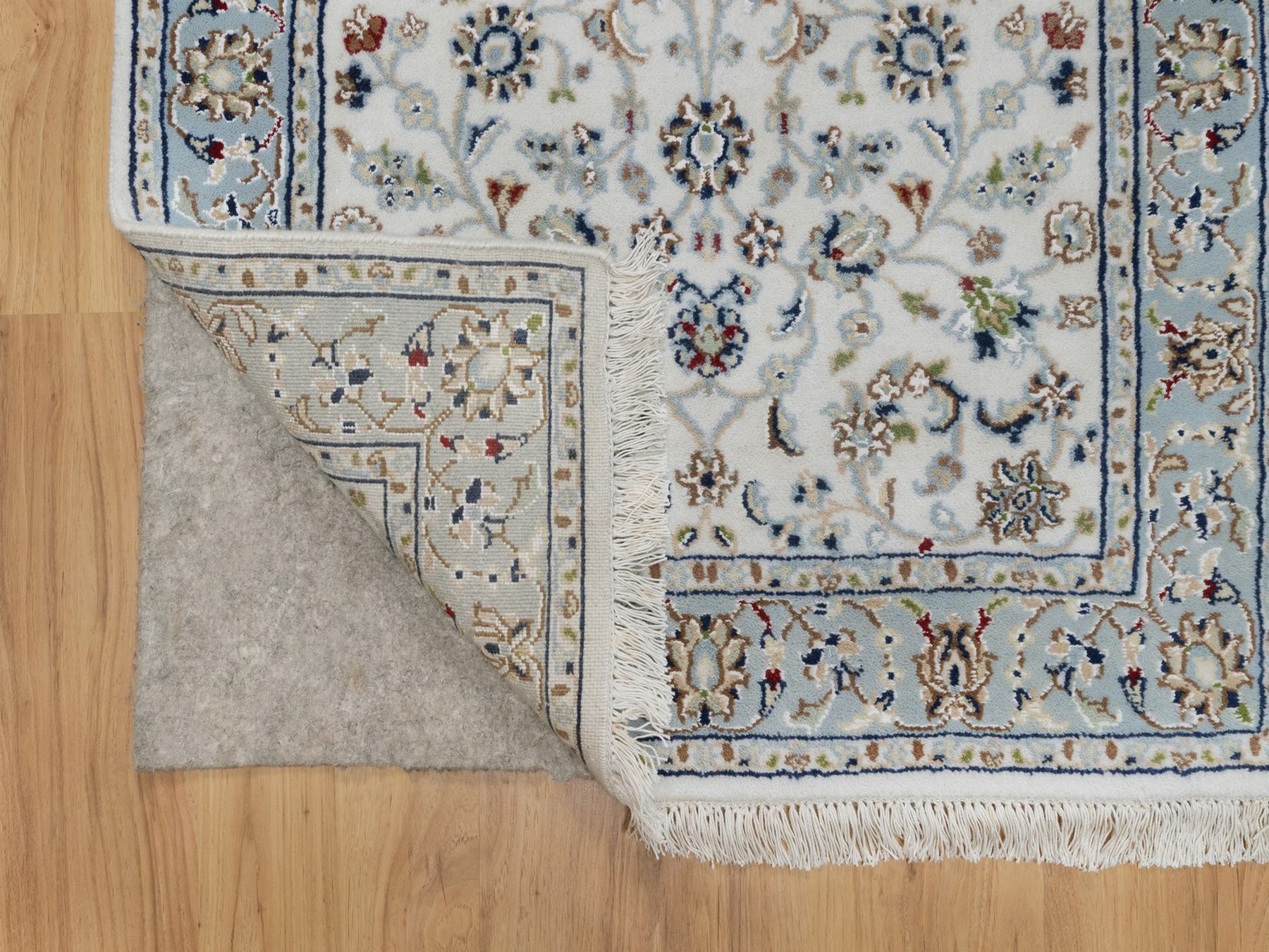 2'9"x10' Pearl White, Nain with All Over Floral Pattern, 250 KPSI, Hand Knotted, Soft Pile, Wool and Silk, Runner, Oriental Rug HR92574 - Image 3