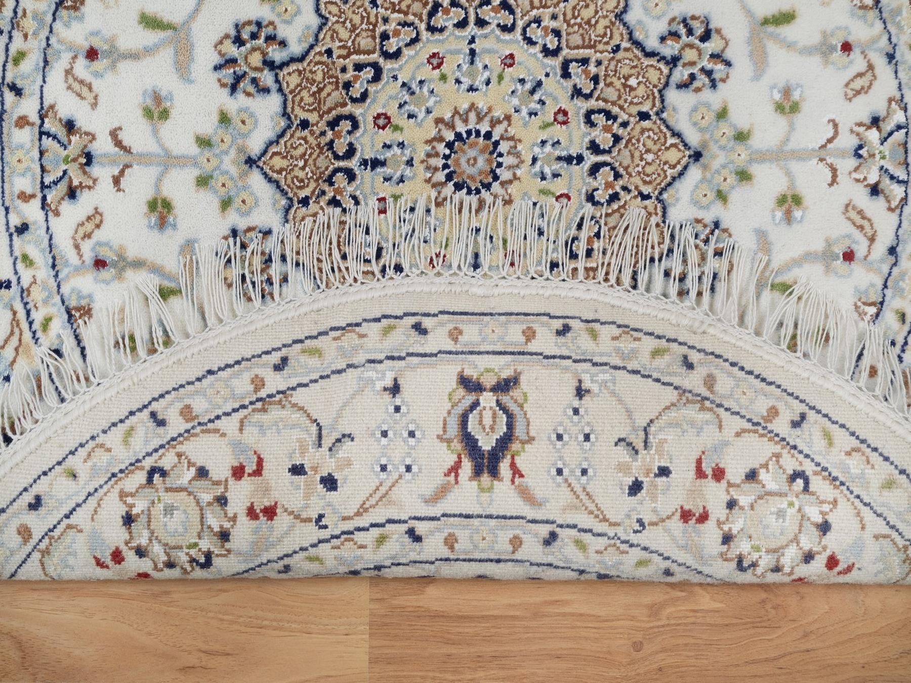 3'2"x3'2" Pearl White, Nain with Flower Medallion Design, Wool and Silk, Hand Knotted, 250 KPSI, Soft Pile, Round, Oriental Rug HR92578 - Image 3