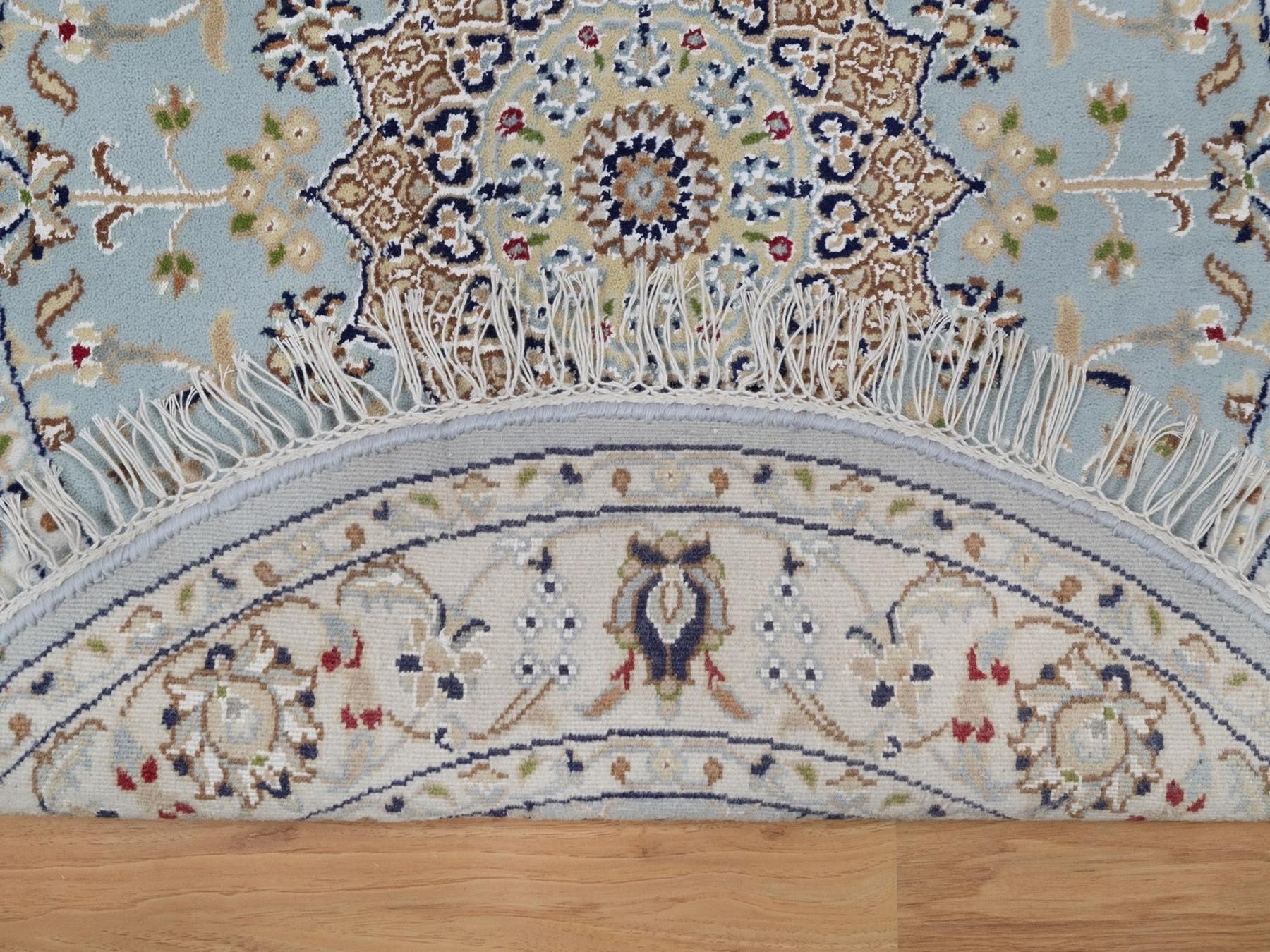 3'2"x3'2" Light Blue, Nain with Flower Medallion Design, Wool and Silk, Hand Knotted, Soft Pile, 250 KPSI, Round, Oriental Rug HR92581 - Image 3