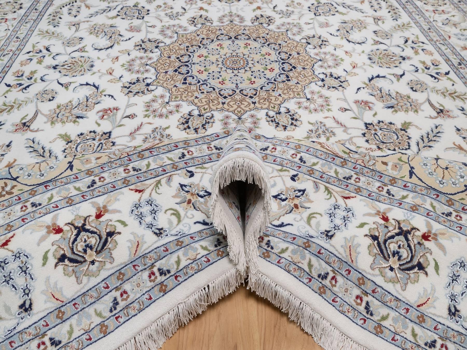 9'7"x14' Pearl White, Nain with Flower Medallion Design, Wool and Silk, Hand Knotted, 250 KPSI, Soft Pile, Oriental Rug HR92584 - Image 5