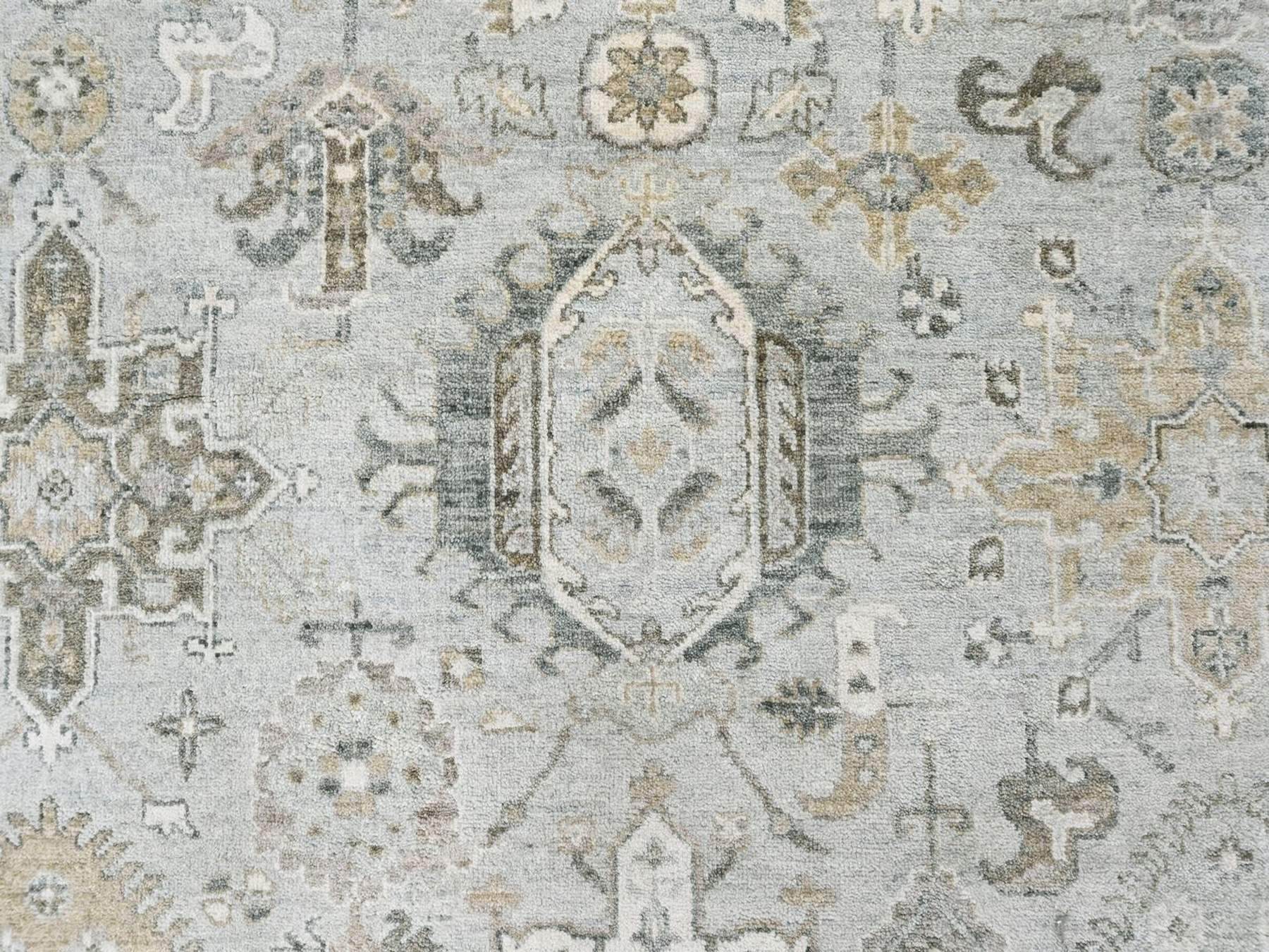 9'1"x12' Pistachio Green, Karajeh Design with Geometric Medallions, Hand Knotted, Pure Wool, Oriental Rug HR10532 - Image 8