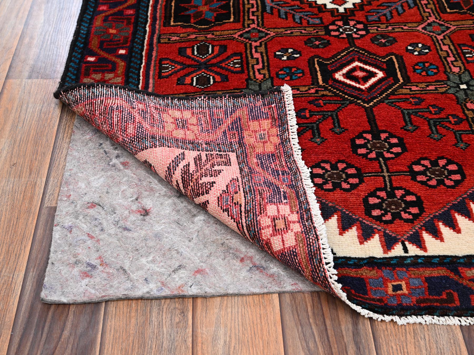 2'10"x9'6" Scarlet Red, Full Pile, New Persian Hamadan with Geoemtric Medallions Design, Hand Knotted, Soft and Shiny Wool, Runner, Oriental Rug HR2151 - Image 3