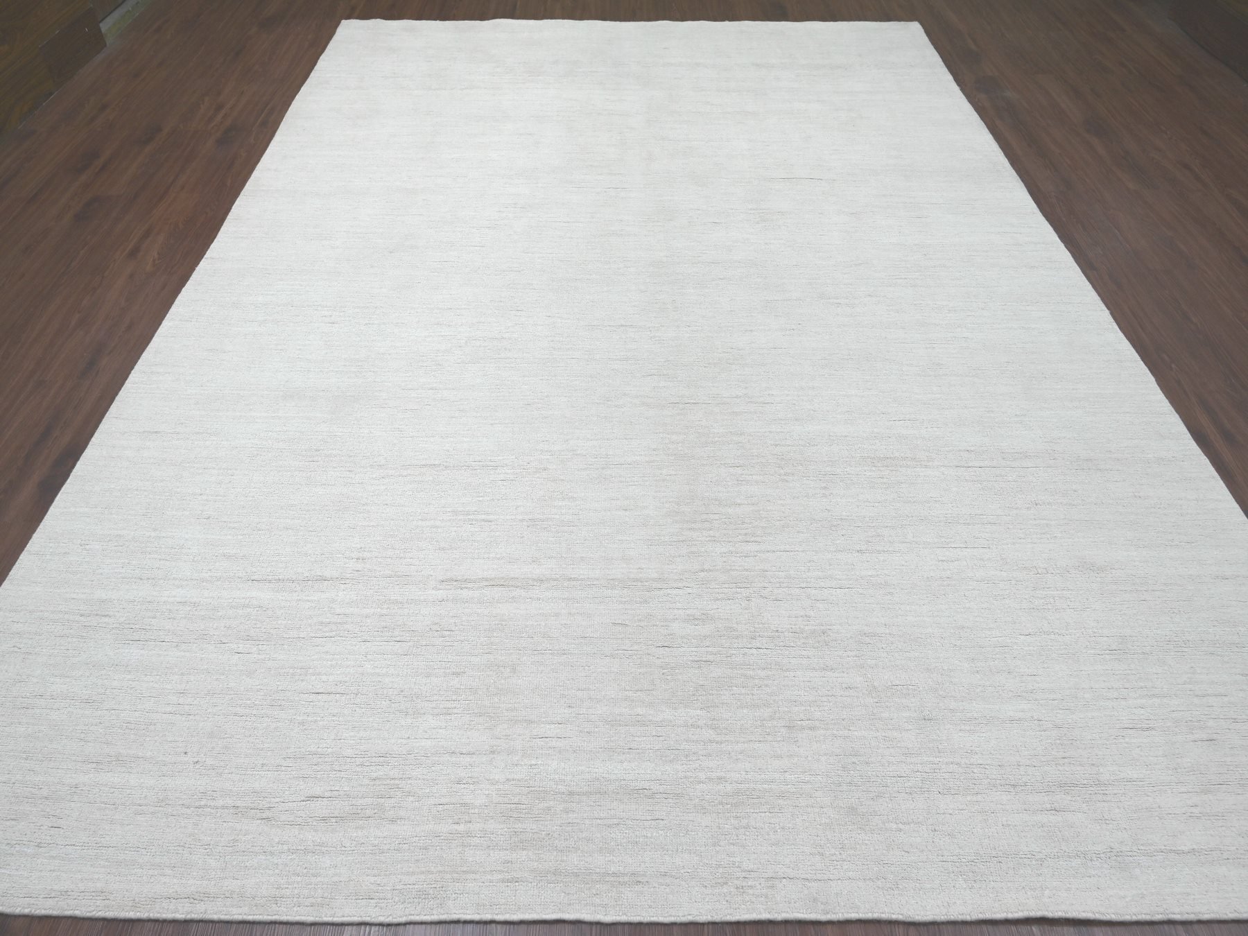 9'x12' Daisy White, Plain Solid Pattern, Hand Knotted, Hand Spun Ghazni Wool, Lush and Plush, Oriental Rug HR22095 - Image 2