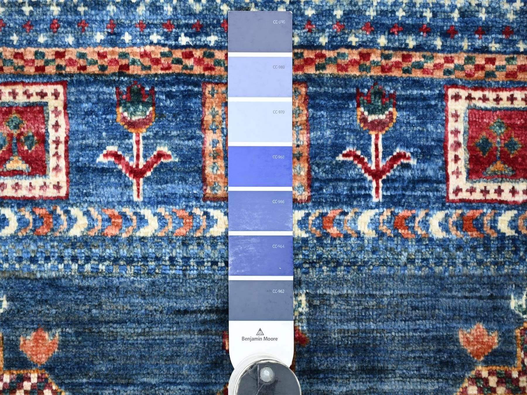 3'2"x5' Navy Blue, Fine Kashkuli Gabbeh with Small Animal Figurines, Hand Knotted, Natural Wool, Vegetable Dyes, Oriental Rug HR22605 - Image 3