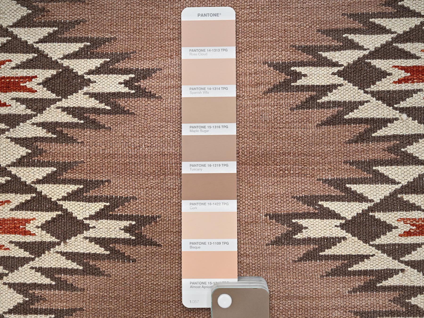 5'1"x7'1" Burnt Orange, American Indian Southwest Geometric Design, Flat Weave, Hand Woven, 100% Wool, Oriental Rug HR2324 - Image 5