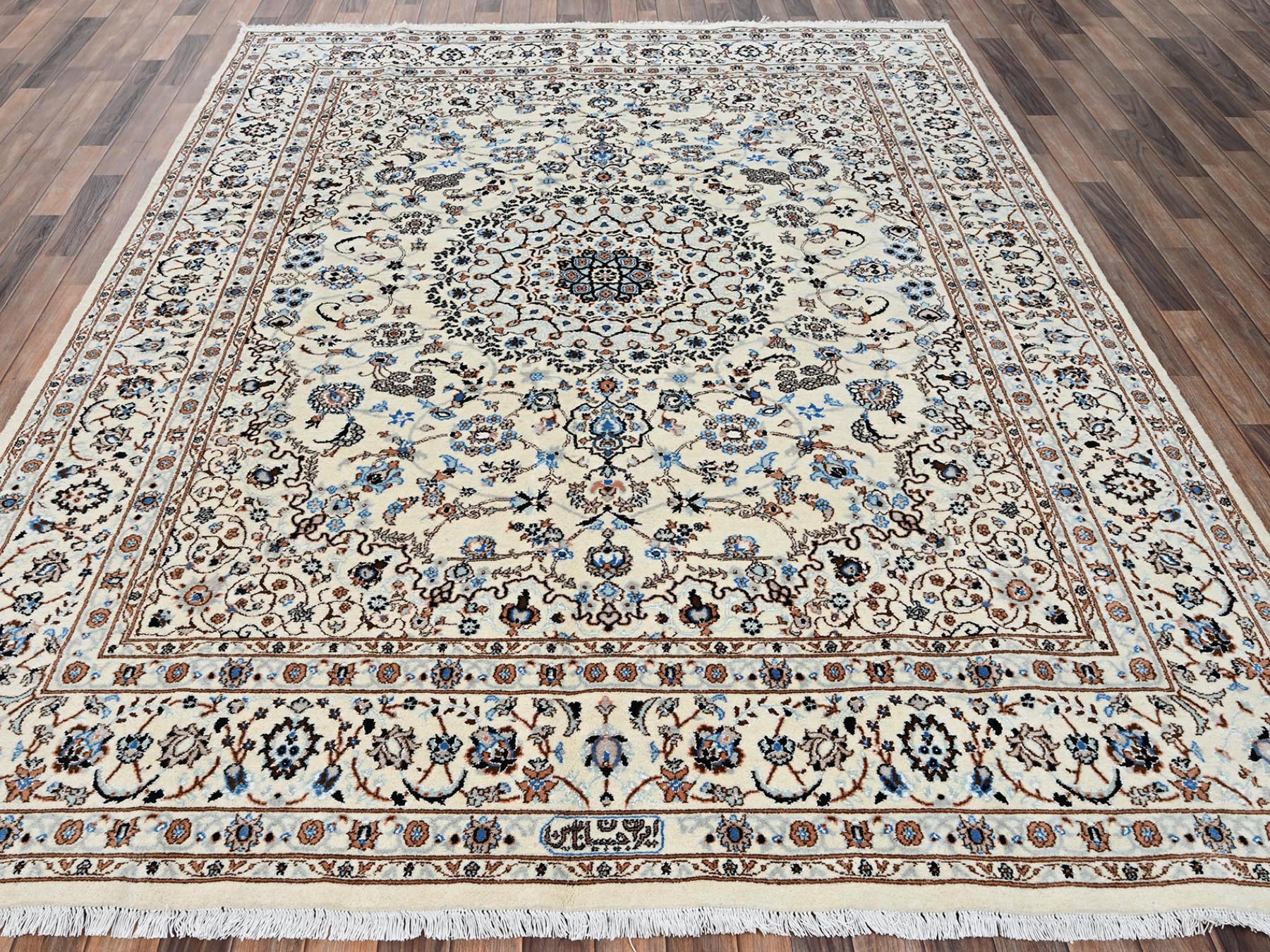 8'x10'1" Cream White, Pak Persian Nain with Flower Medallion Design, Wool and Silk, Hand Knotted, 250 KPSI, Oriental Rug HR2807 - Image 2
