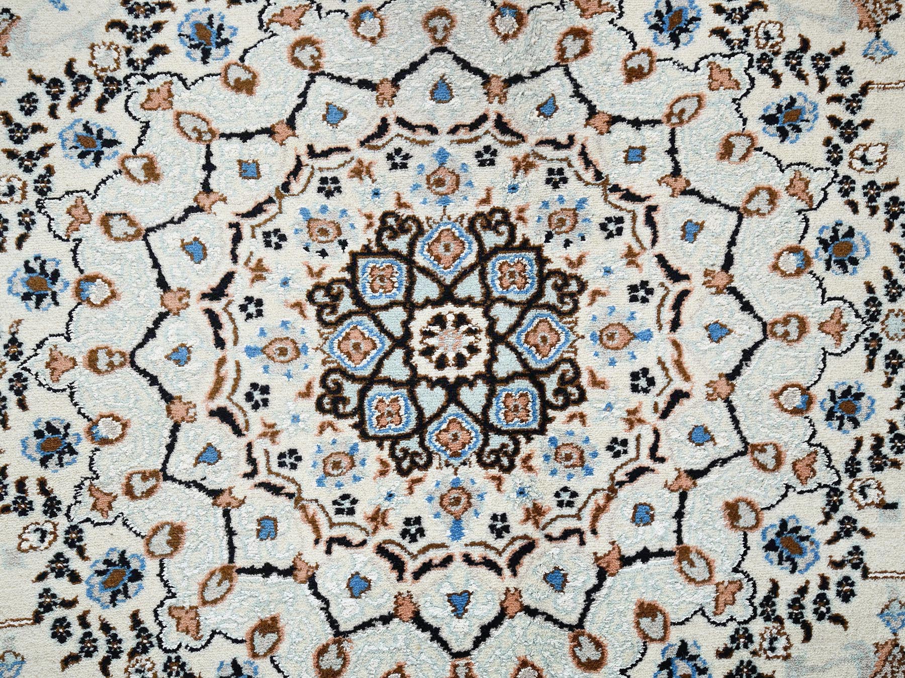 8'x10'1" Cream White, Pak Persian Nain with Flower Medallion Design, Wool and Silk, Hand Knotted, 250 KPSI, Oriental Rug HR2807 - Image 9