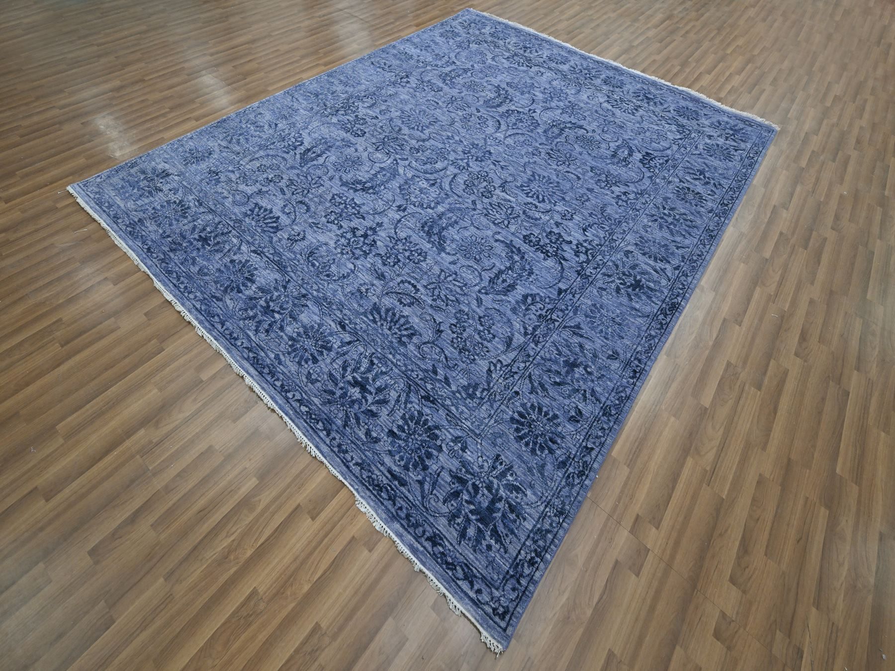 8'1"x10' Purple, Saturated Colors and Design, Tone on Tone, Hand Knotted, Wool & Silk, Abrash, Oriental Rug HR76309 - Image 3