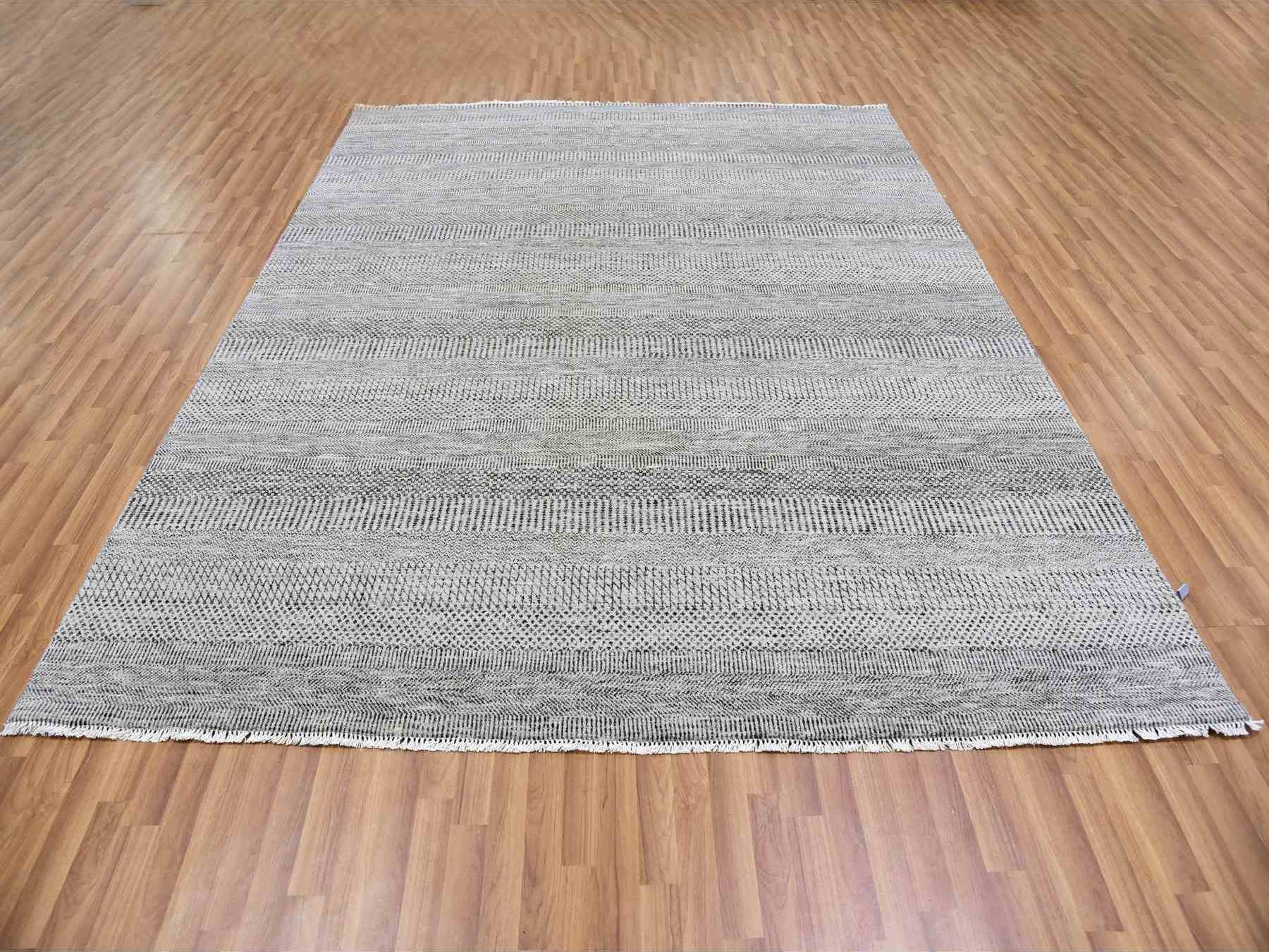 8'x10' Pastel Gray, Natural Undyed Wool, Modern Grass Design, Hand Knotted, Tone on Tone, Oriental Rug HR79558 - Image 2