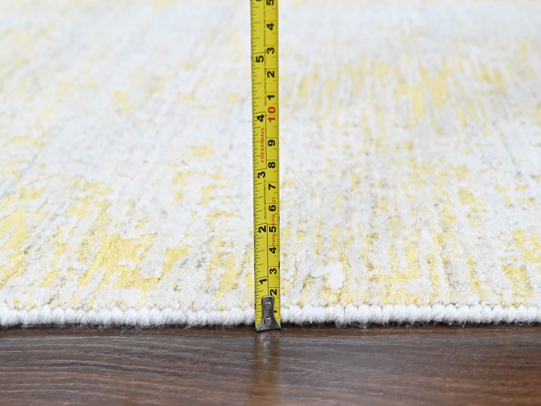 2'6"x10' Macaroon Yellow, Wool and Plant Based Silk, Hand Loomed, Textured Pile, Modern Design, Narrow Runner, Oriental Rug HR10507 - Image 7