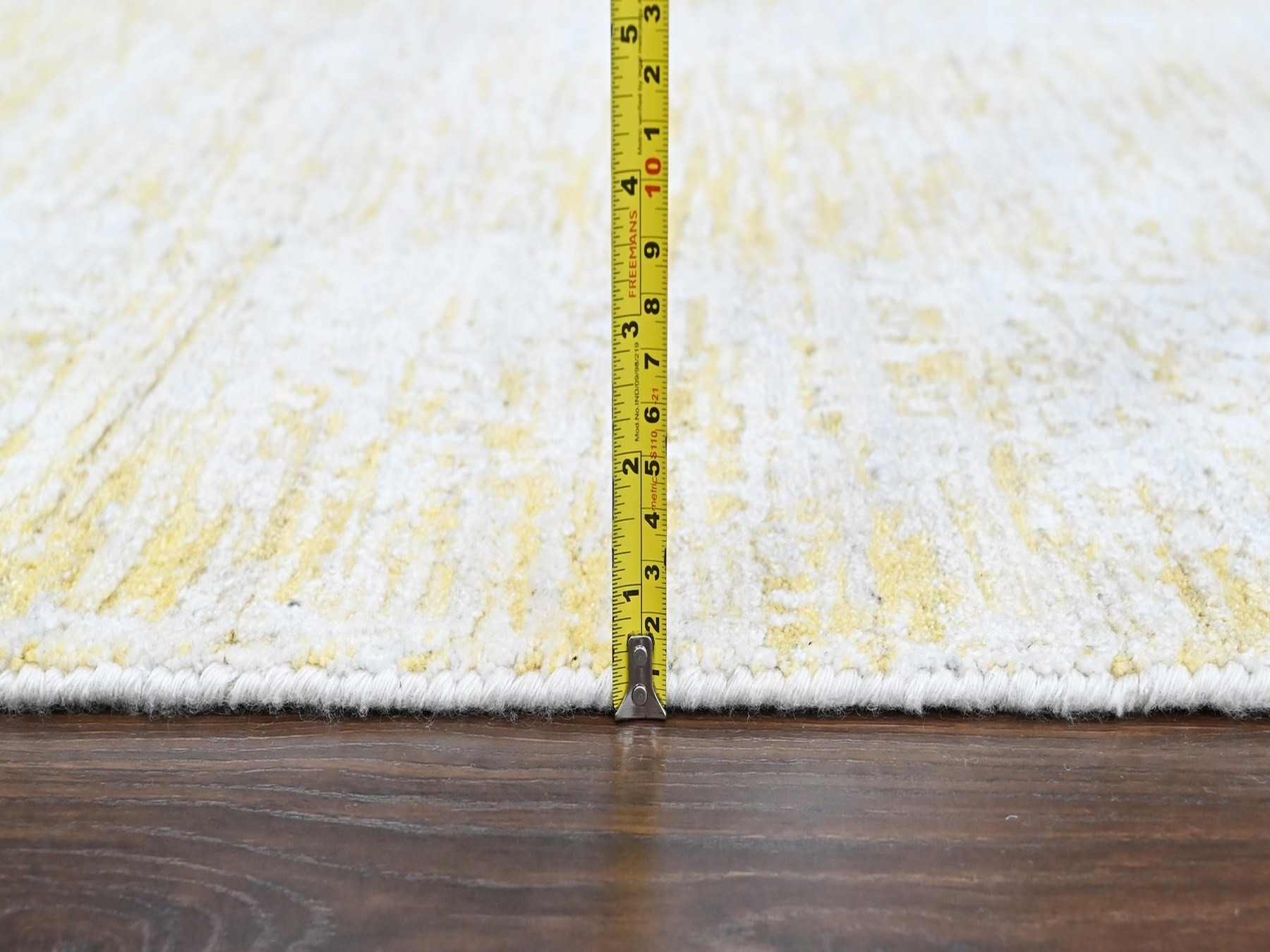 2'7"x6'1" Macaroon Yellow, Hand Loomed, Wool and Plant Based Silk, Textured Pile, Modern Design, Narrow Runner, Oriental Rug HR10509 - Image 7