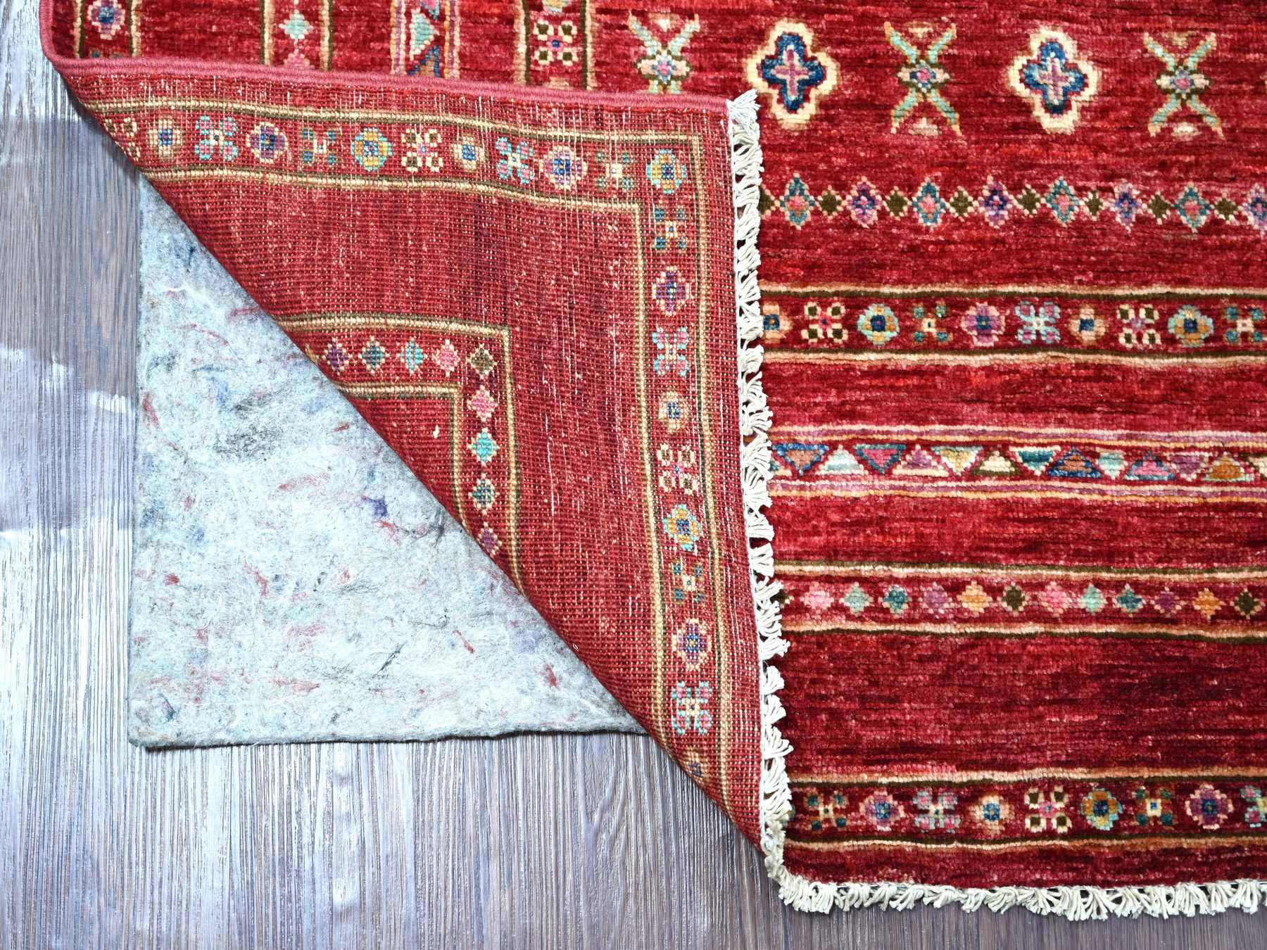 5'8"x8'3" Savvy Red, Kashkuli Gabbeh with Khorjin Design, Small Animal Figurines, Hand Knotted, Natural Wool, Vegetable Dyes, Oriental Rug HR21289 - Image 2