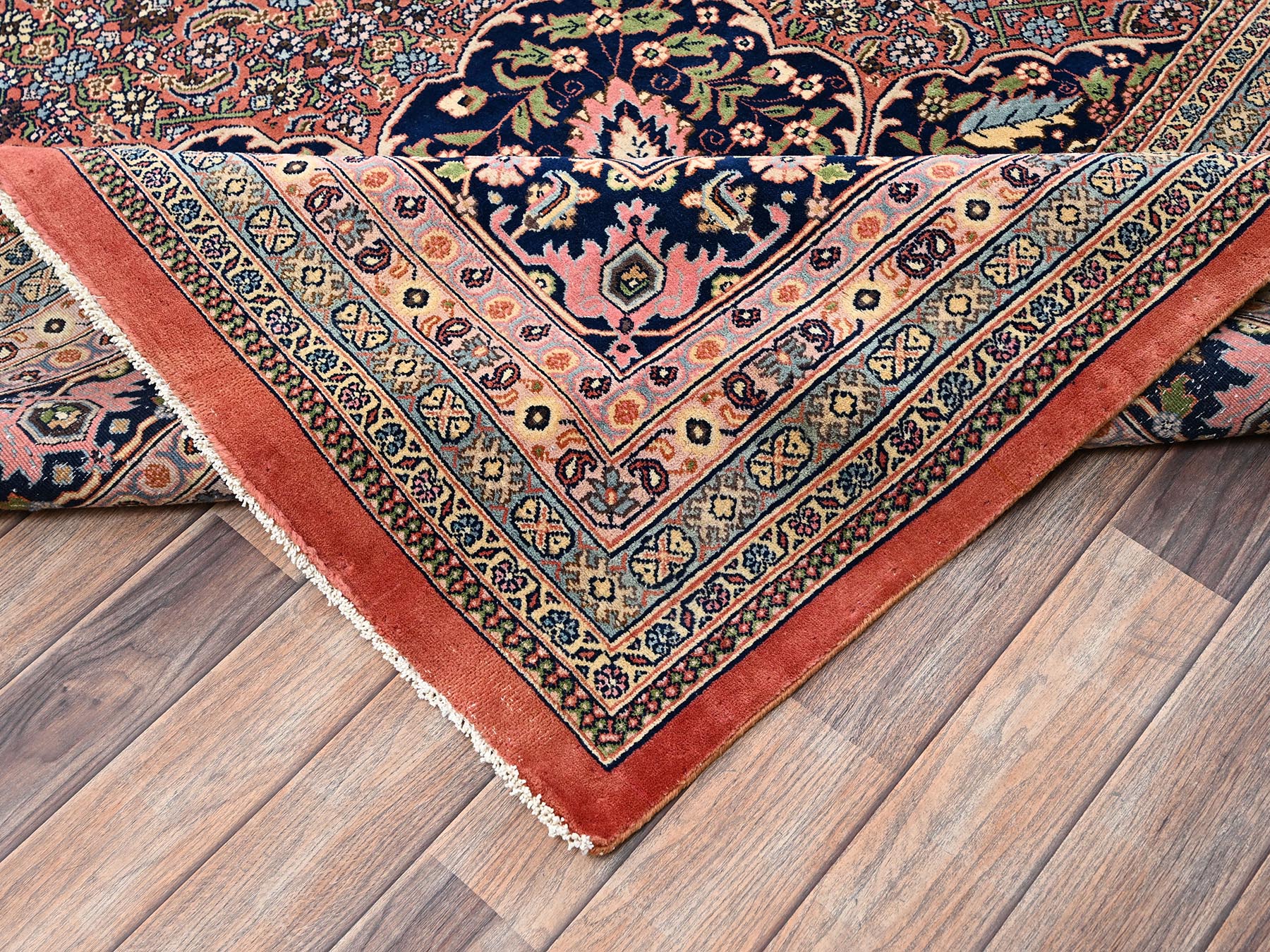 11'9"x18' Amber Brown, Vintage Indo Bijar with Flower Medallion, Very Good Condition, Clean, Sides and Ends Professionally Secured, Hand Knotted, Natural Wool, XL, Oversized, Oriental Rug HR2536 - Image 7