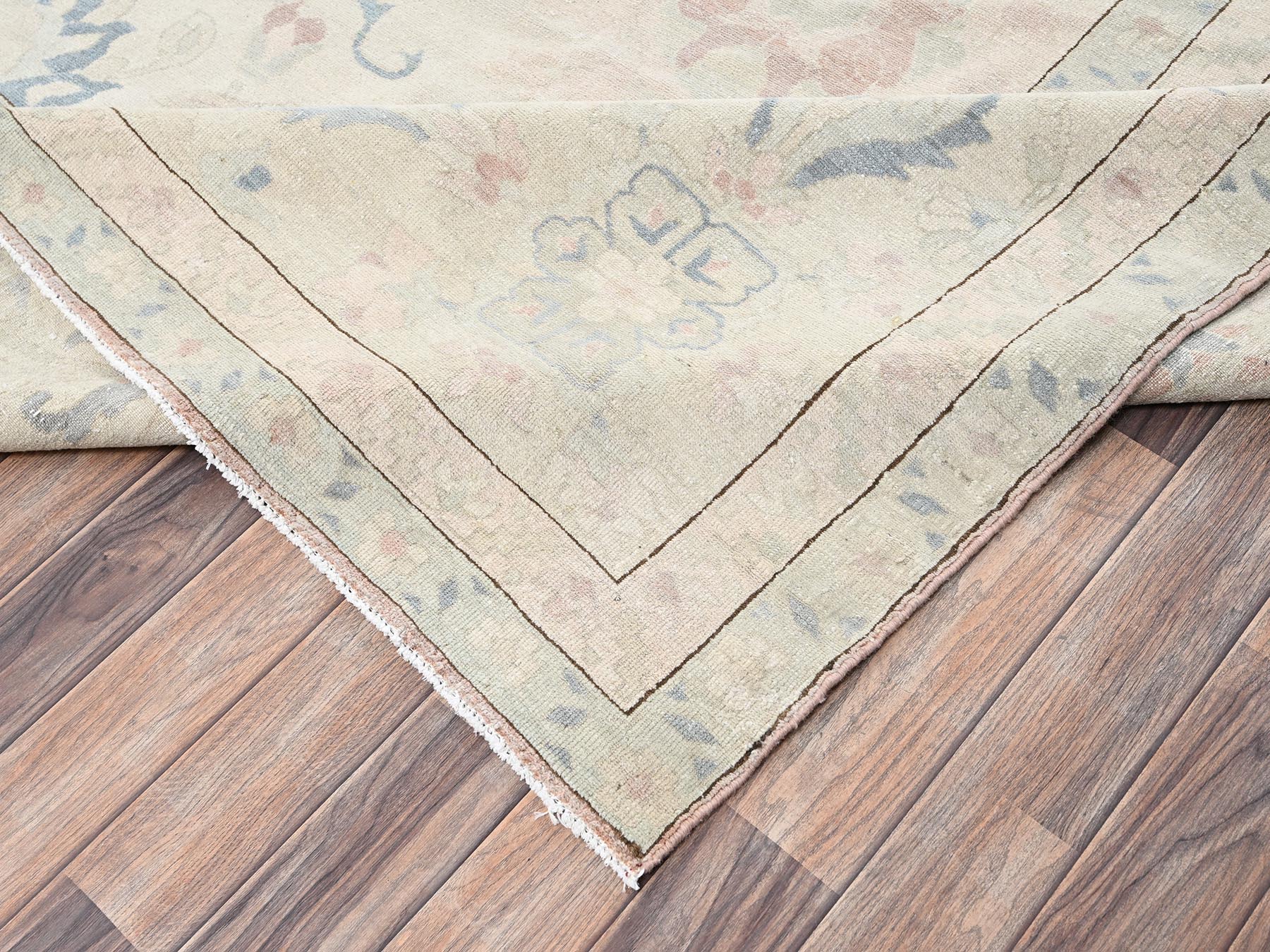 13'5"x19'3" Chiffon White, Vintage Egyptian Sultanabad, Sheared Low, Distressed, Full Pile, 100% Wool, Hand Knotted, Sides and Ends Professionally Secured, Oversized, Oriental Rug HR2537 - Image 7