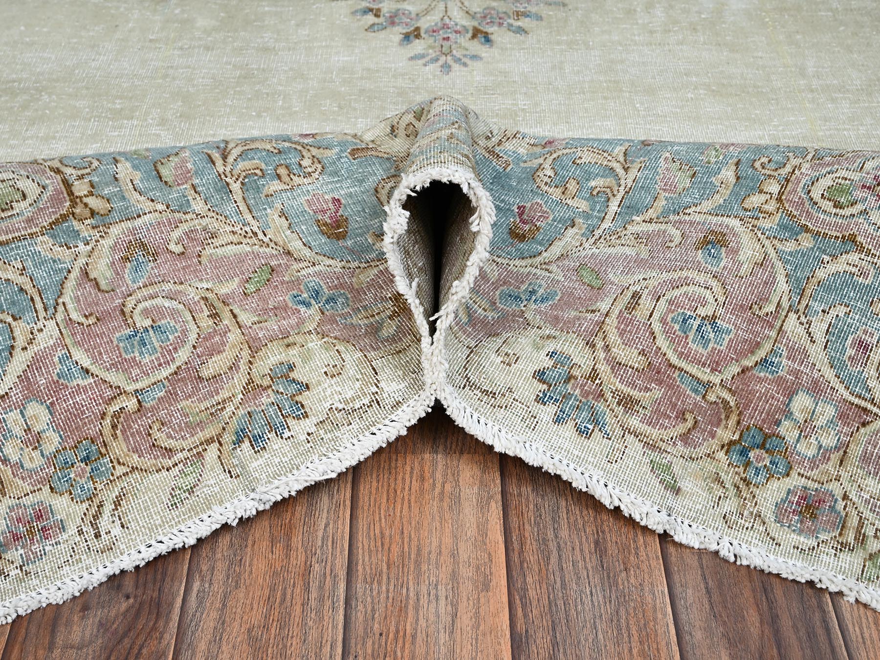 10'x13'9" Chiffon White, Vintage Persian Kerman with Flower Medallion, Even Wear, Full Pile, Clean and Soft, Hand Knotted, Good Condition, Pure Wool, Oriental Rug HR2540 - Image 6