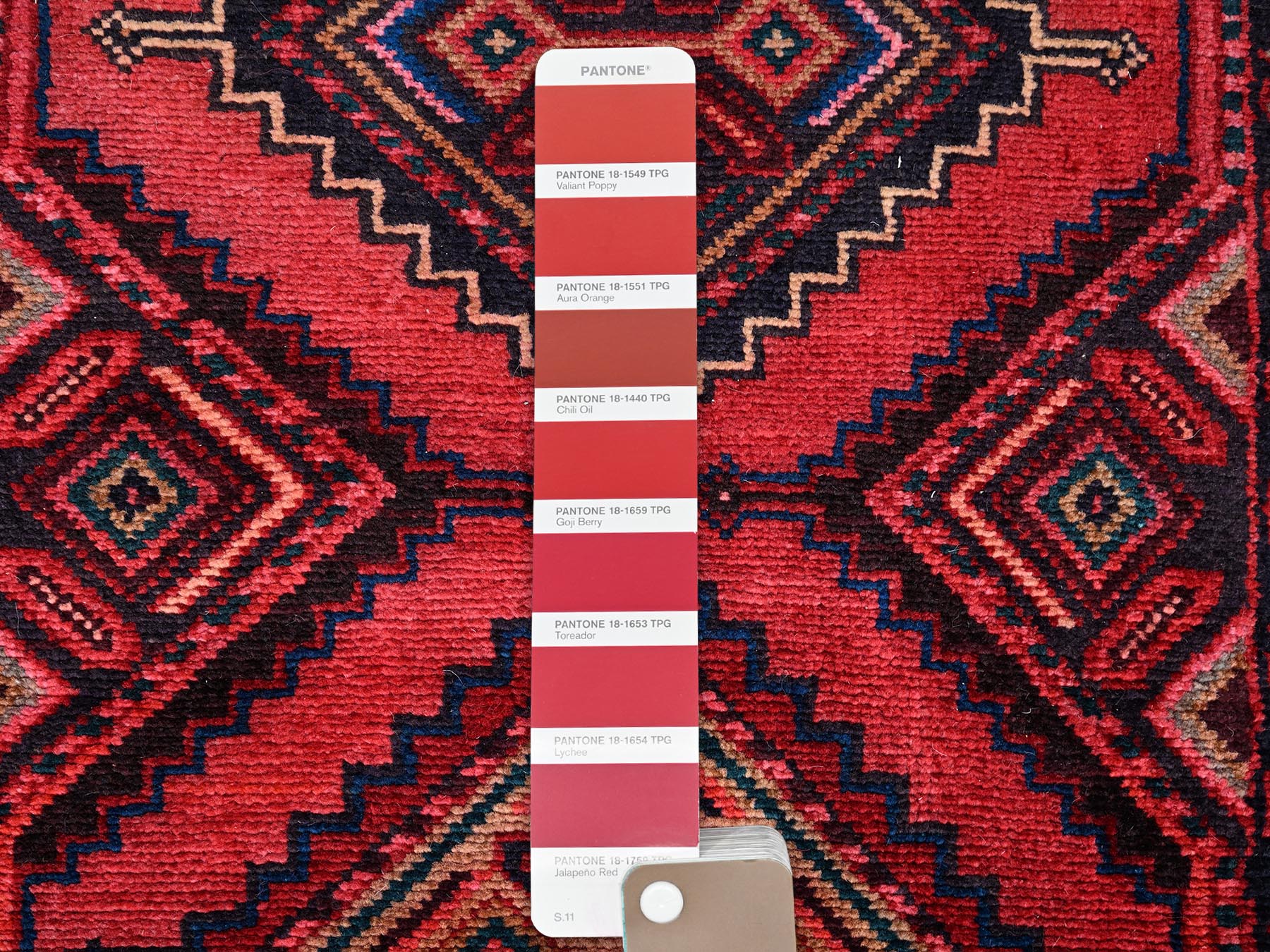 2'10"x7' Crimson Red, New Persian Hamadan with Serrated Medallions, Hand Knotted, Full Pile, Soft and Shiny Wool, Runner, Oriental Rug HR2599 - Image 4