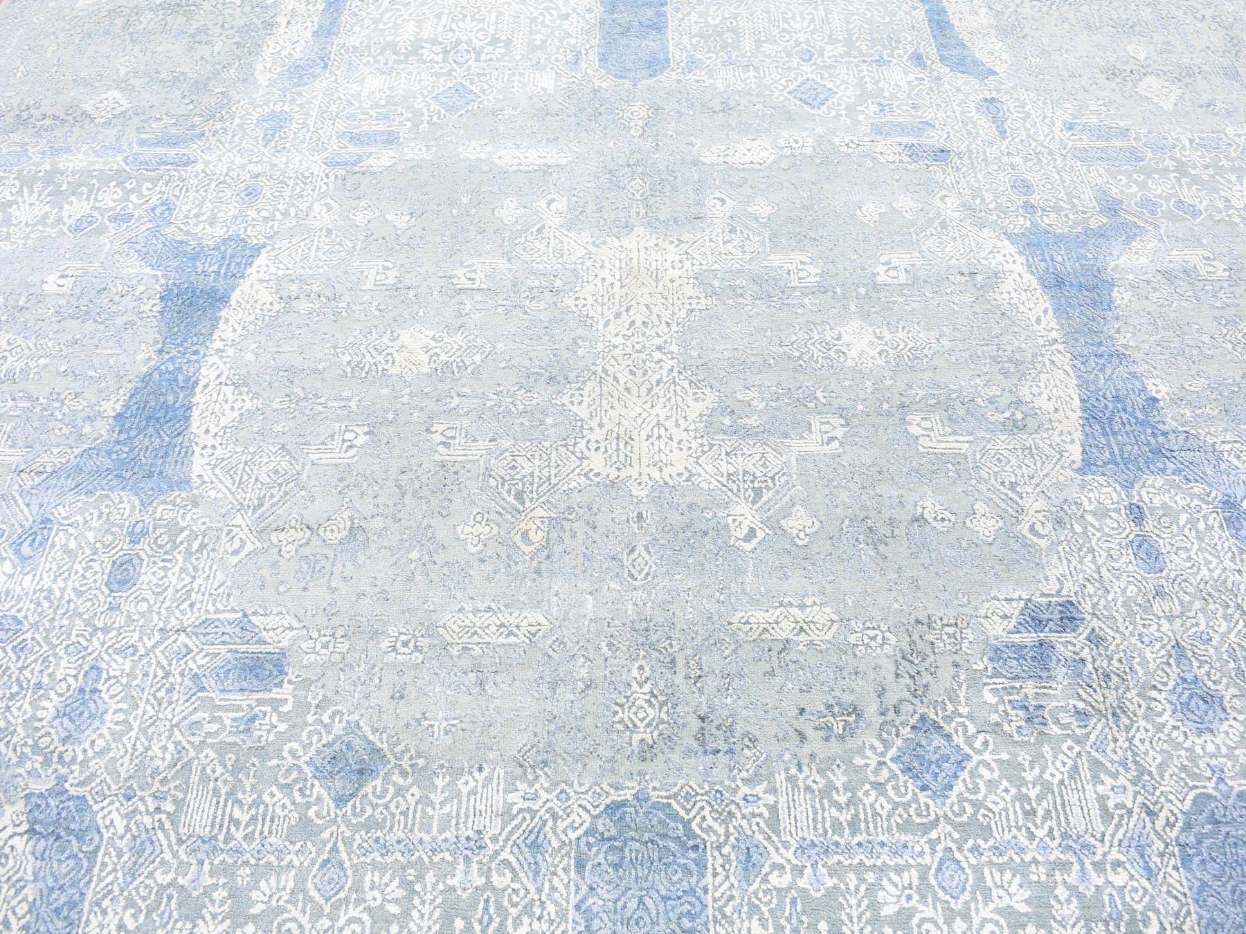 9'x12'2" Wool and Pure Silk Hand Knotted Blue Jewellery Design with Soft Colors Oriental Rug HR66954 - Image 4