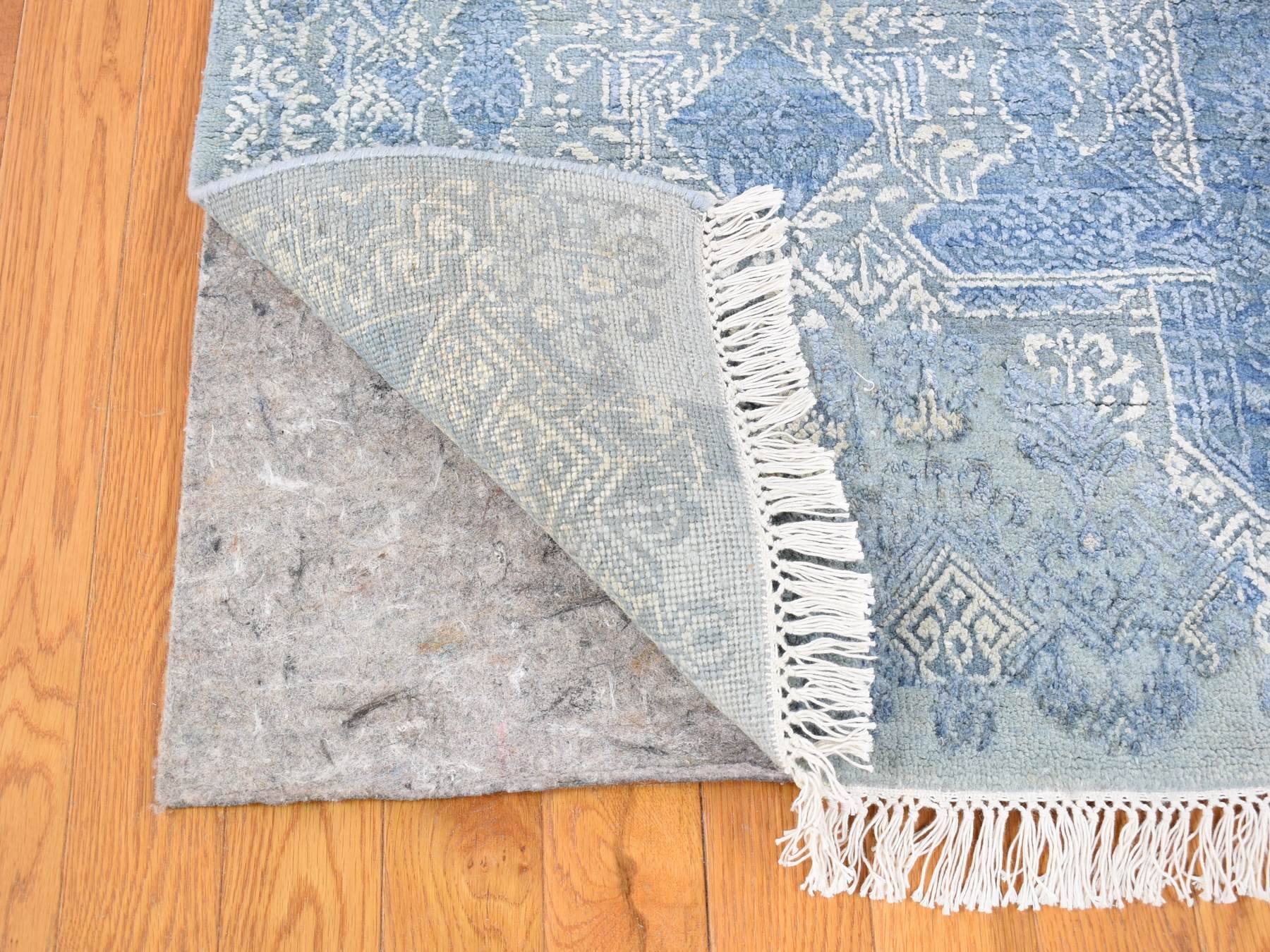 9'x12'2" Wool and Pure Silk Hand Knotted Blue Jewellery Design with Soft Colors Oriental Rug HR66954 - Image 8