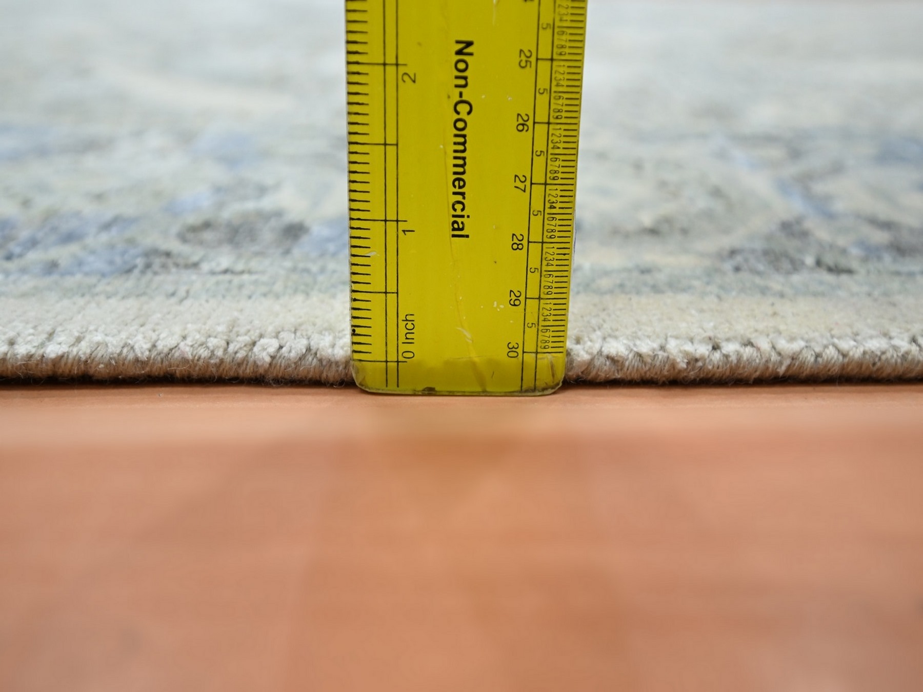 5'2"x7'4" Storm Gray, Pure Silk, Oushak Design with Geometric Pattern, Hand Knotted, Oriental Rug HR75906 - Image 6