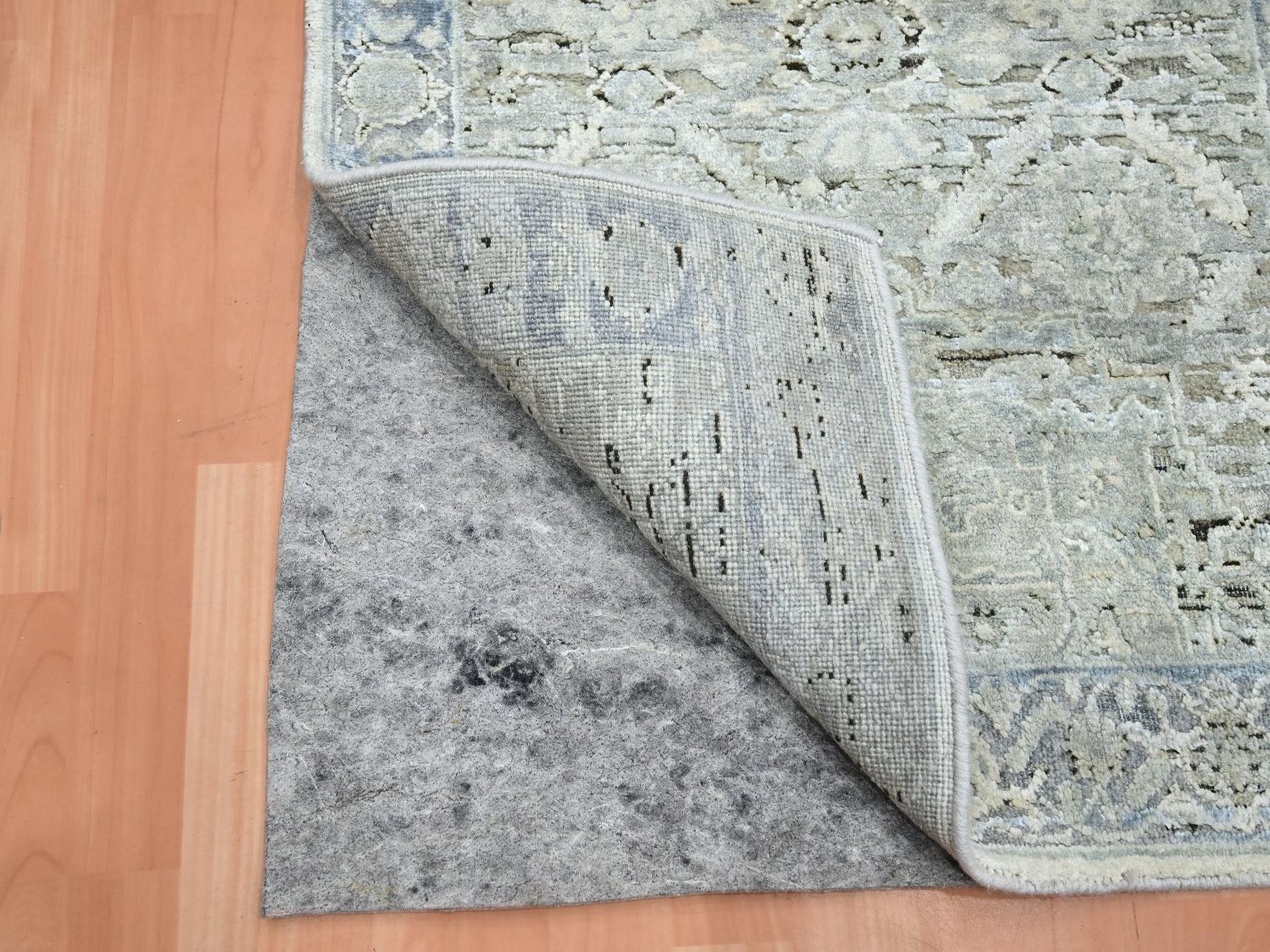 2'6"x8' Storm Gray, Pure Silk, Hand Knotted, Oushak Design with Geometric Pattern, Runner, Oriental Rug HR75909 - Image 3