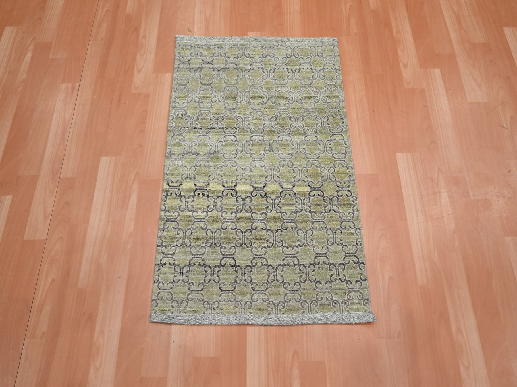 2'x3' Olive Green, Silk, Khotan Design, Hand Knotted, Sample, Mat, Oriental Rug HR75922 - Image 2