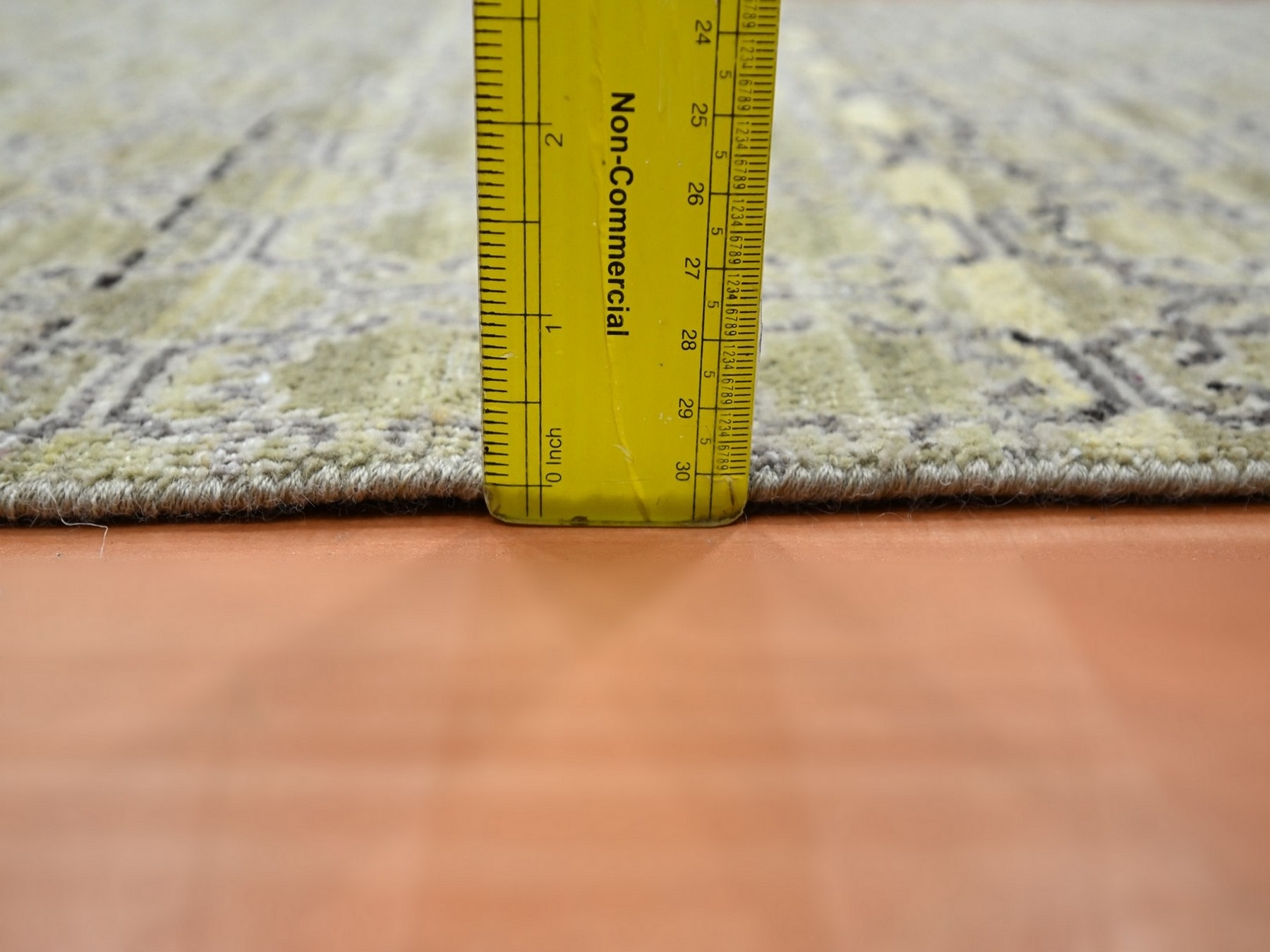 2'x3' Olive Green, Silk, Khotan Design, Hand Knotted, Sample, Mat, Oriental Rug HR75922 - Image 3