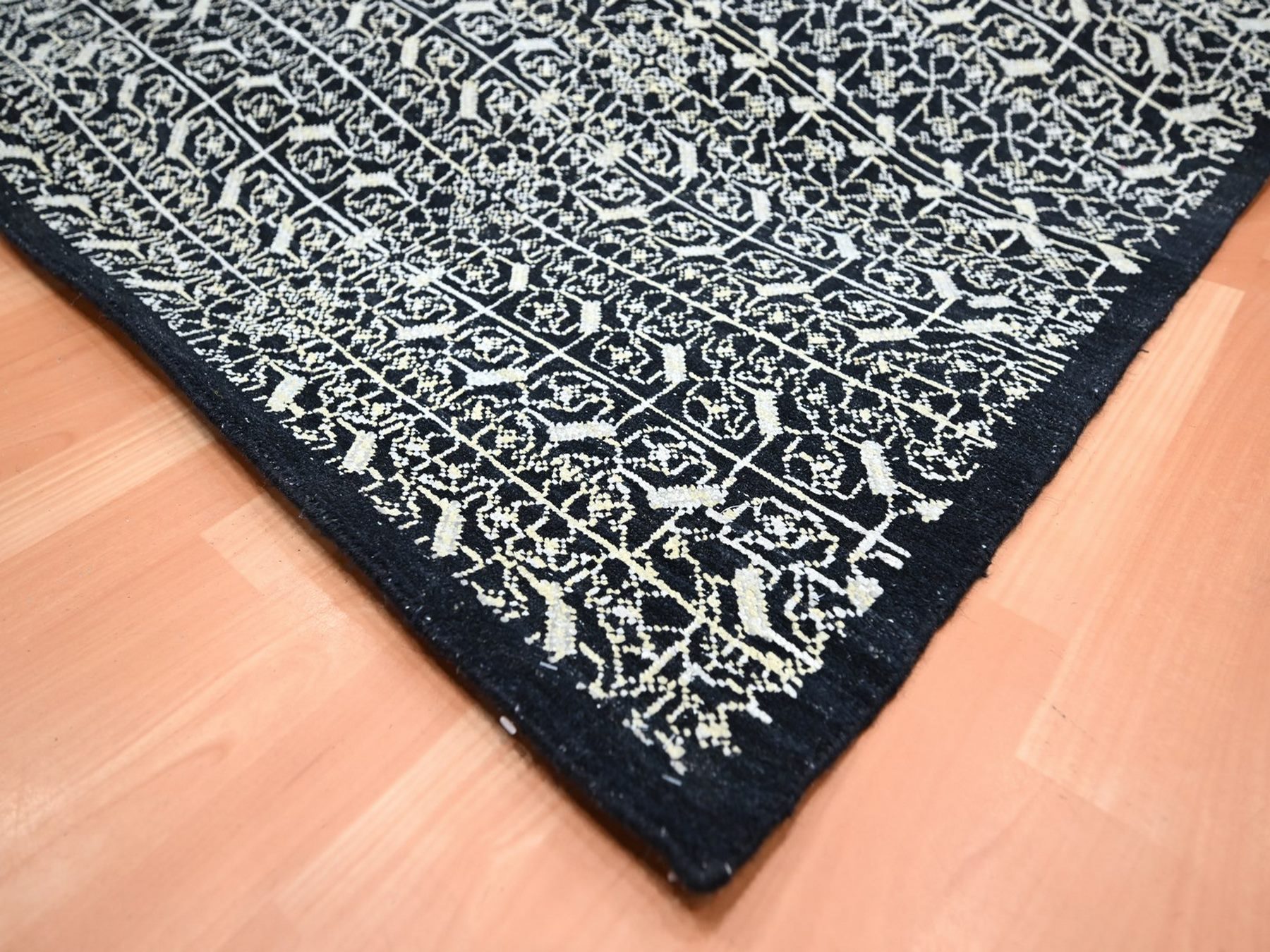 9'10"x14'4" Ink Black, Wool and Silk, Repetitive Intricate Pattern, Tone on Tone, Hand Knotted, Oriental Rug HR75930 - Image 6