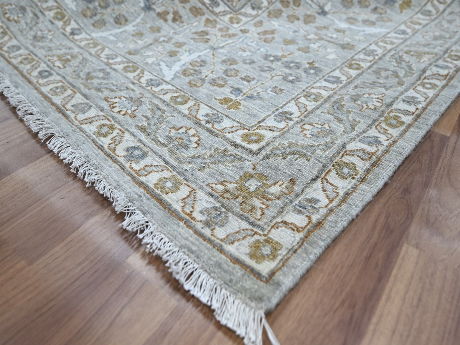 10'x14'2" Spanish Gray, 200 KPSI, Meditation Tree of Life Design, Tone on Tone, Zero Pile, 100% Wool, Densely Woven, Hand Knotted, Oriental Rug HR76995 - Image 6