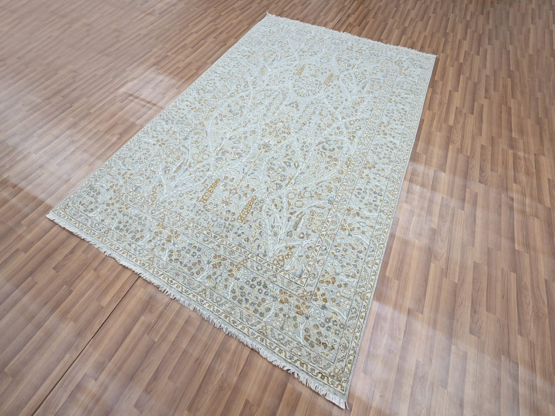 6'1"x9'1" Spanish Gray, 200 KPSI, Meditation Tree of Life Design, Tone on Tone, Zero Pile, 100% Wool, Densely Woven, Hand Knotted, Oriental Rug HR76998 - Image 3