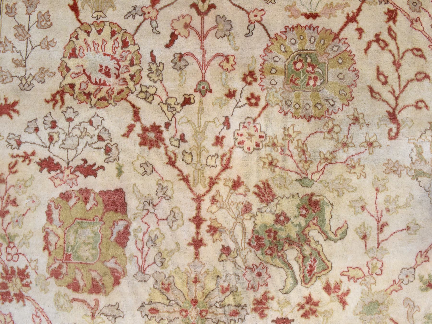 12'x19'1" Chiffon White, Vintage Agra, Extra Large with Vase Tabriz Design, Vegetable Dyes, Hand Knotted, Clean, Very Good Condition, Organic Wool, Oversized, XL, Oriental Rug HR78626 - Image 5