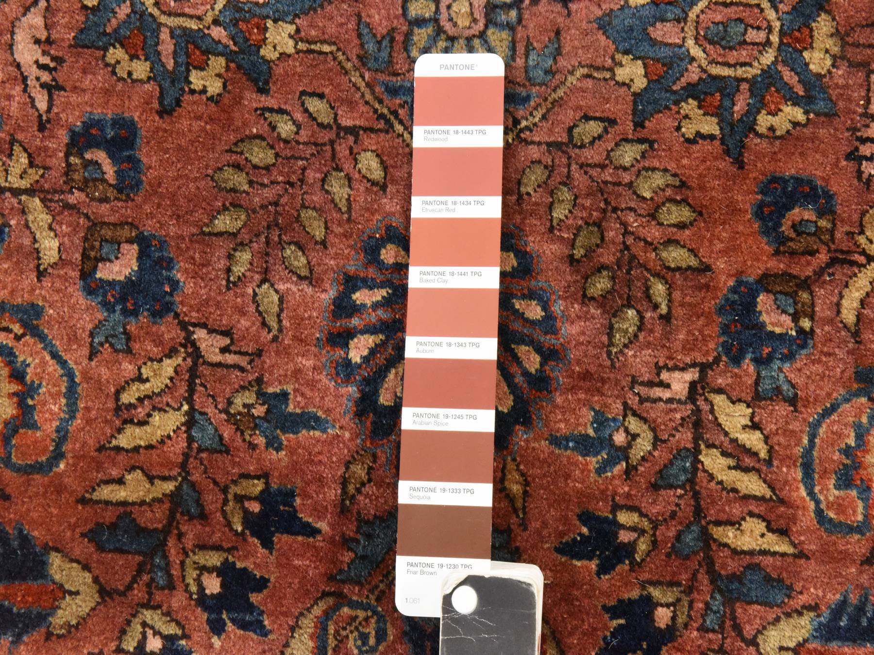 4'3"x6'4" Caramel Brown, Antique Persian Sarouk, Excellent Condition, Full Pile and Soft, Hand Knotted, 100% Wool, Oriental Rug HR78633 - Image 5