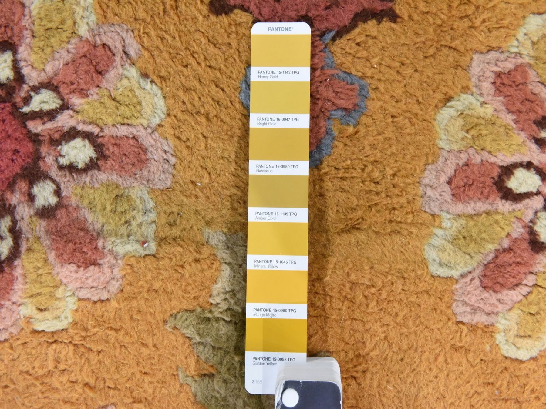 4'4"x17'4" Golden Yellow, Arts and Crafts European Design, Spanish, 100% Wool, Hand Knotted, XL, Wide Runner, Oriental Rug HR78639 - Image 5