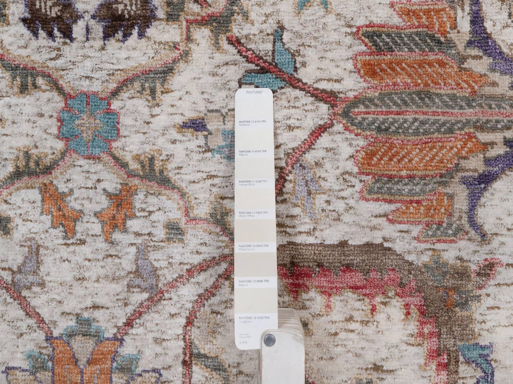 8'x10'1" Papyrus White, Silk Progressive Kashan Design with Scrolling Vines and Flowers, Hand Knotted, Oriental Rug HR92602 - Image 7