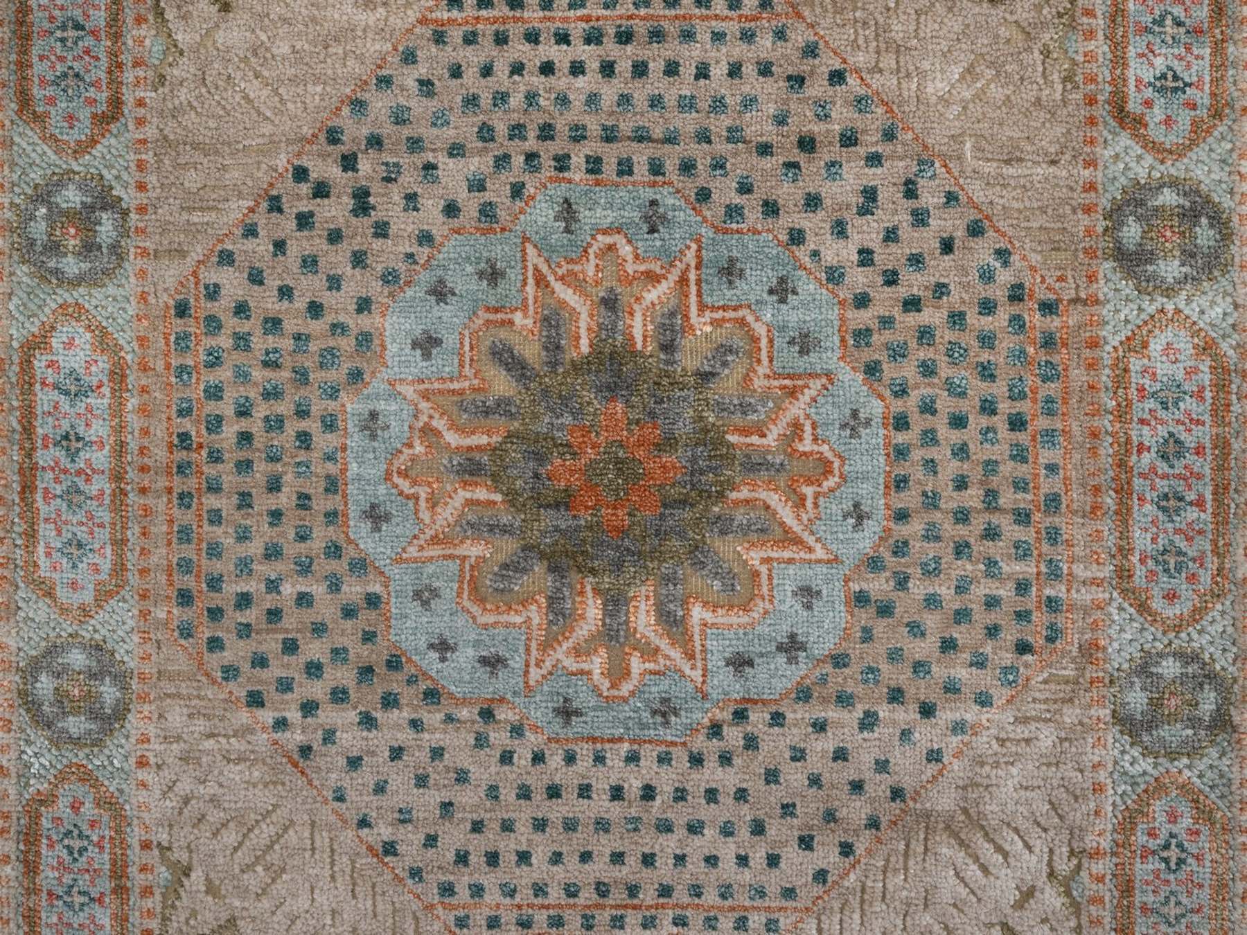 2'6"x6' Lark Brown, Mamluk Design with Geometric Medallion, Textured Wool and Silk, Hand Knotted, Runner, Oriental Rug HR92608 - Image 5