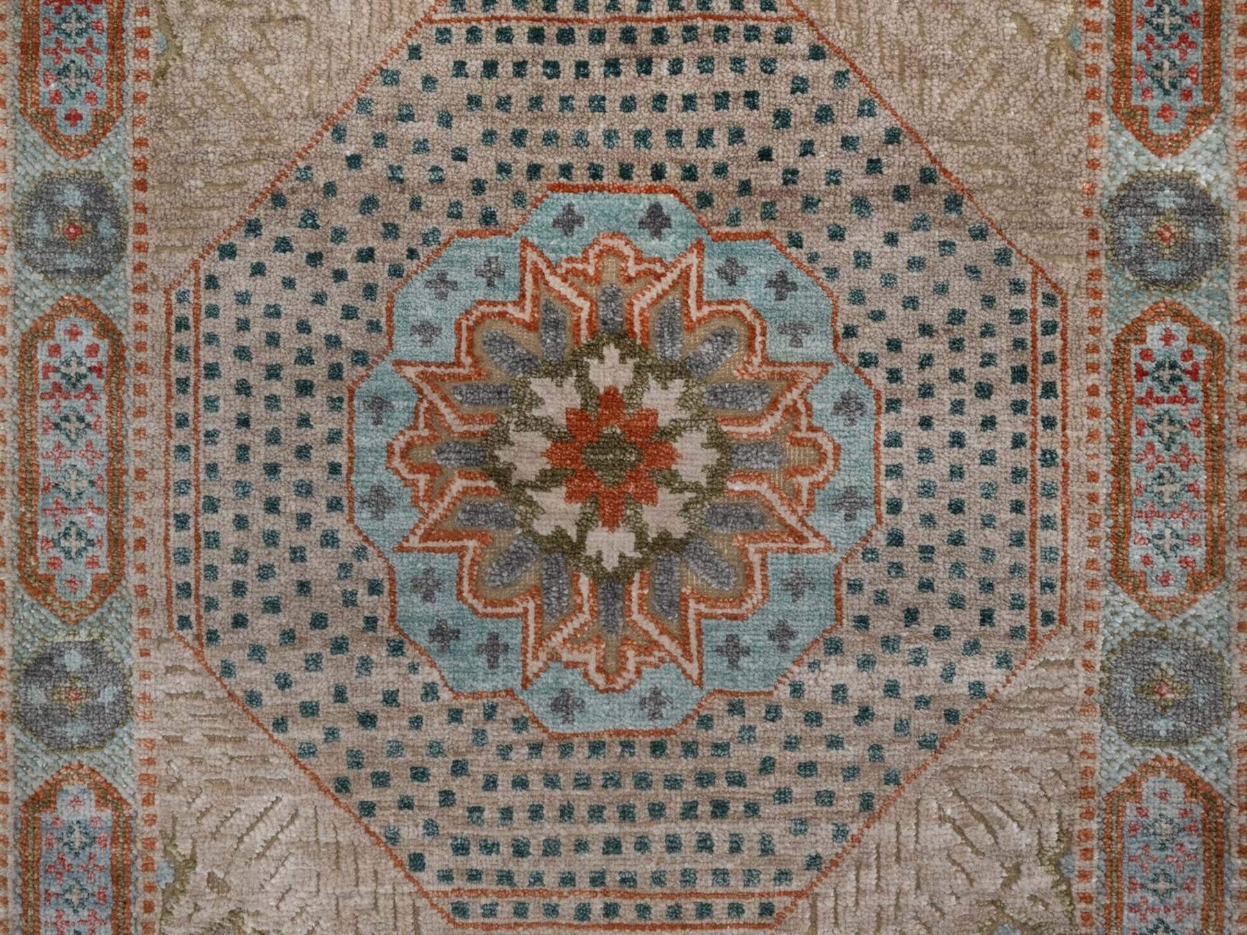 2'5"x6' Lark Brown, Mamluk Design with Geometric Medallion, Textured Wool and Silk, Hand Knotted, Runner, Oriental Rug HR92609 - Image 5