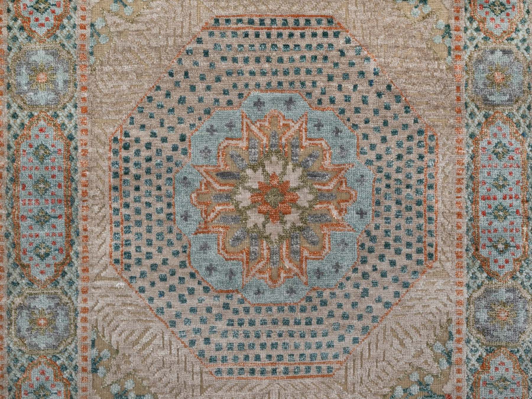 3'2"x5'1" Lark Brown, Mamluk Design with Geometric Medallion, Hand Knotted, Textured Wool and Silk, Oriental Rug HR92610 - Image 5