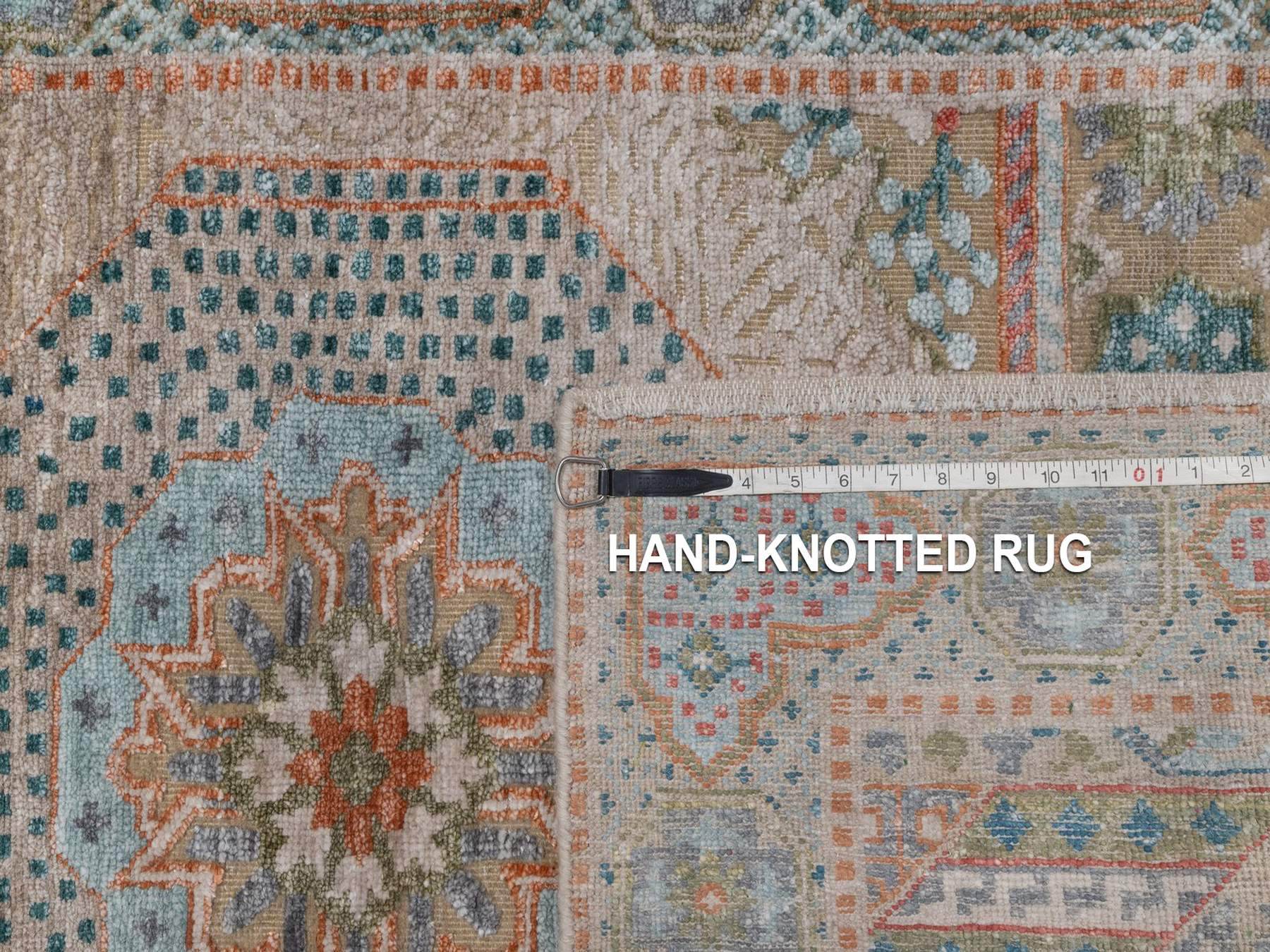3'2"x5'1" Lark Brown, Mamluk Design with Geometric Medallion, Hand Knotted, Textured Wool and Silk, Oriental Rug HR92610 - Image 8