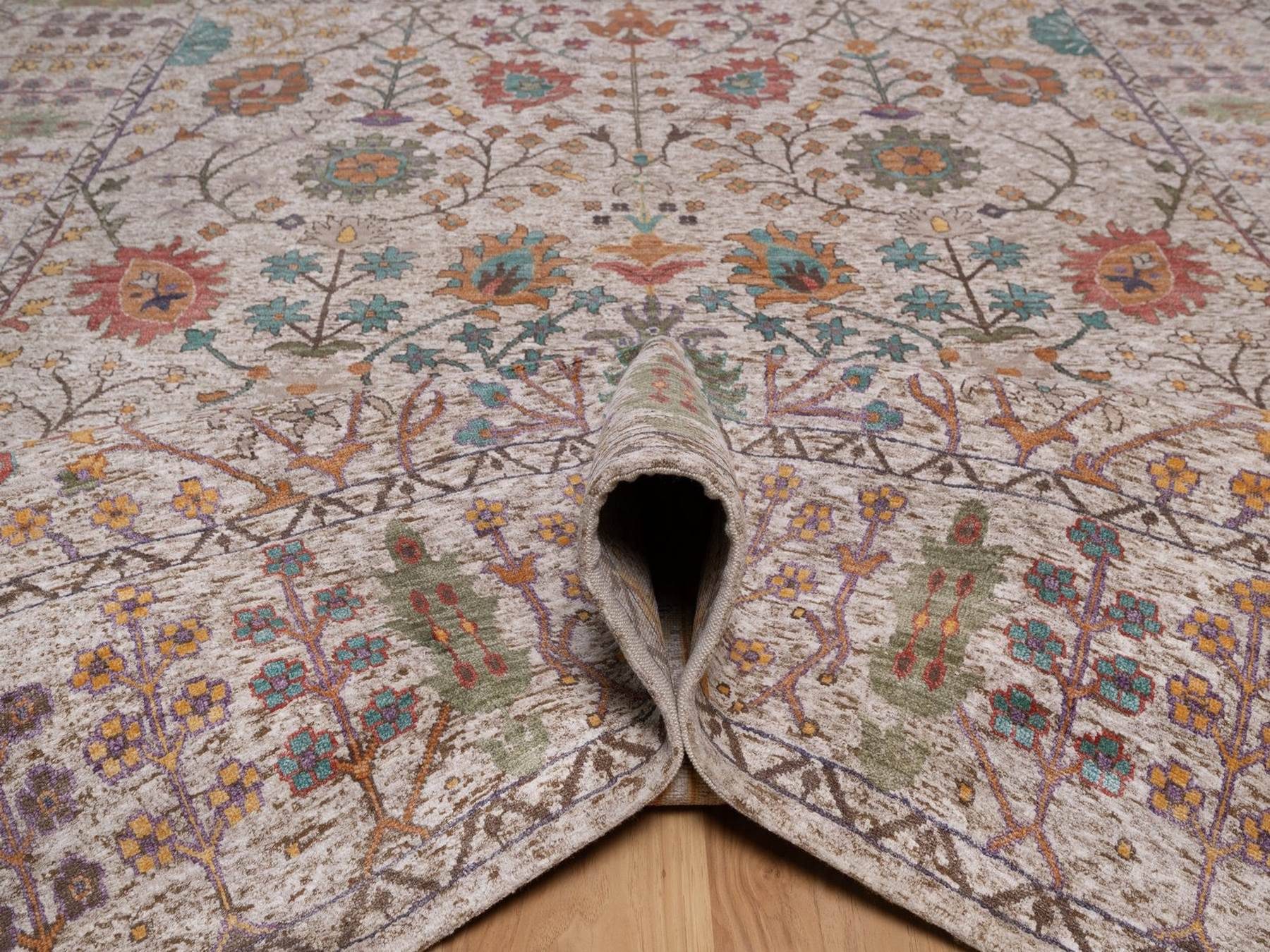8'x10'2" Swan White, Silk with Textured Wool, Hand Knotted, Directional Vase Design, Oriental Rug HR92615 - Image 5