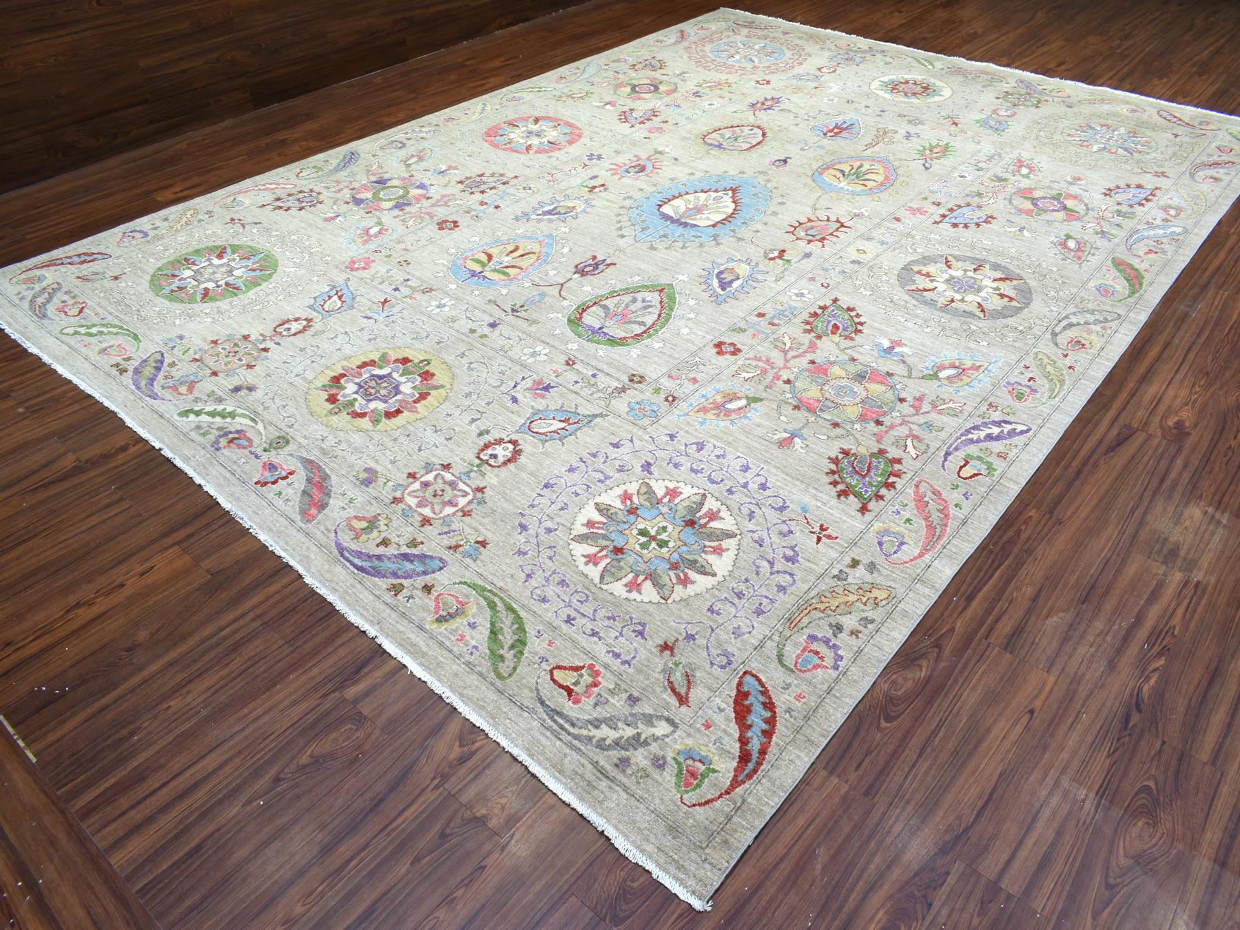 10'x13'10" Light Beige, Soft and Shiny Wool Hand Knotted, Fine Peshawar with Suzani Design, Natural Dyes Dense Weave, Oriental Rug HR72929 - Image 3