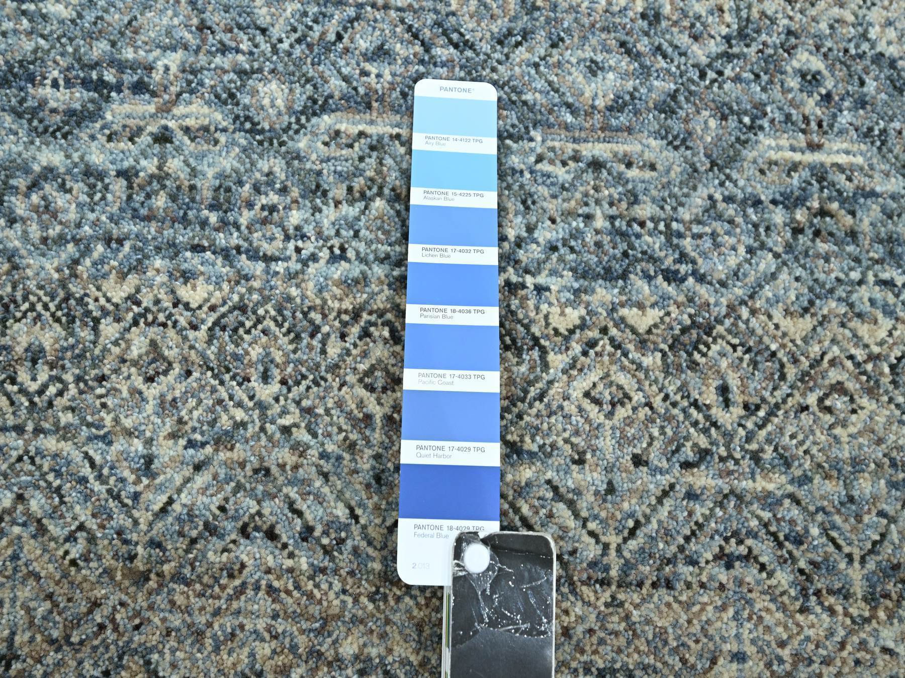 9'x12'2" Marengo Gray with Blue, Kohinoor Herat Pattern, Small Geometric Repetitive Diamond Design, Soft and Shiny Wool, Hand Knotted, Oriental Rug HR75546 - Image 7