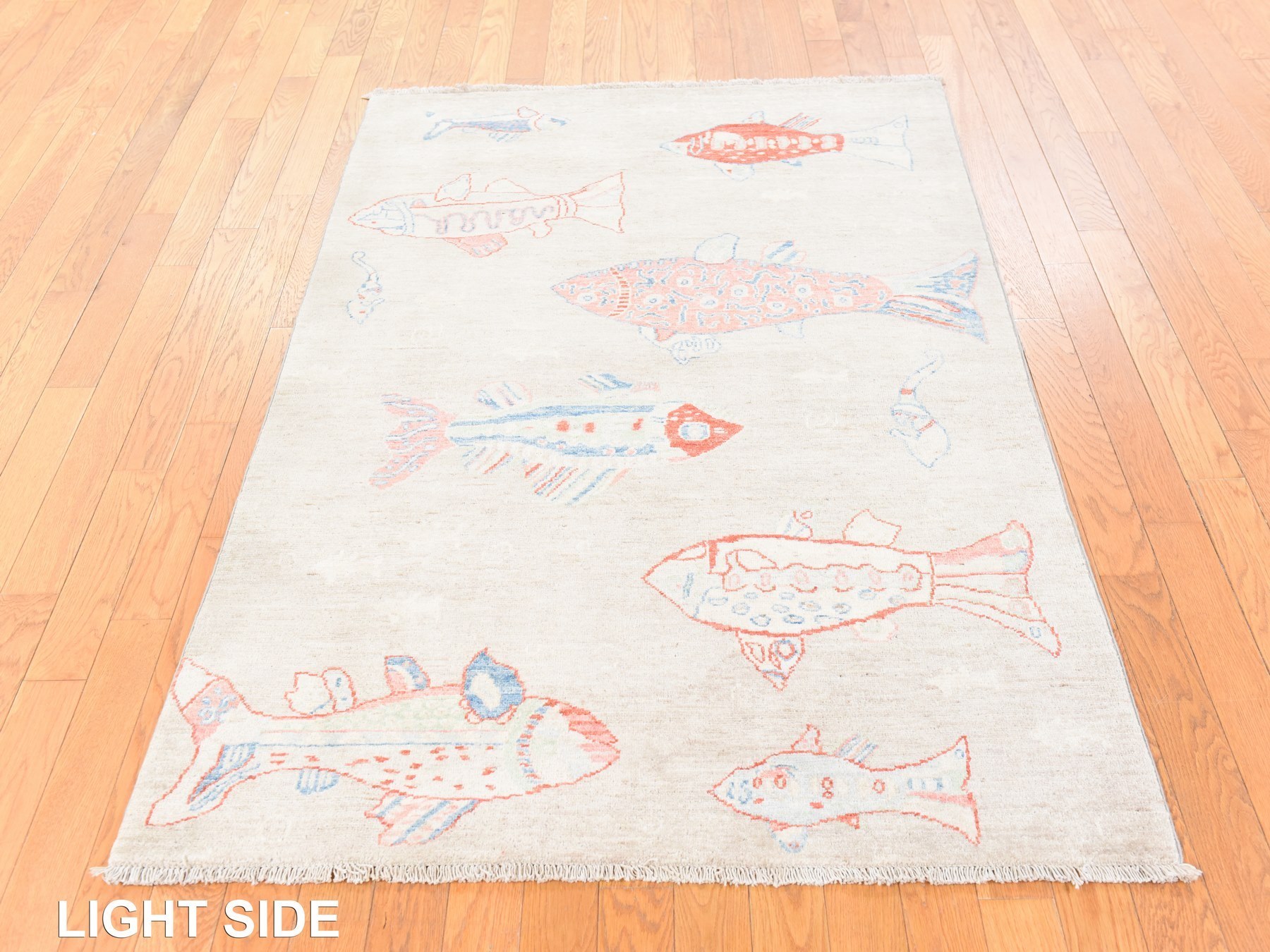 4'x6' Oyster White, Afghan Peshawar with Oceanic Fish Design, Soft and Velvety Wool, Hand Knotted, Oriental Rug HR78677 - Image 3