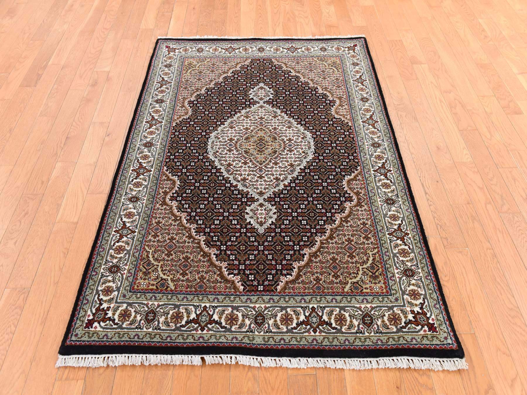 4'x6' Rich Black, 250 KPSI, Tabriz Mahi with Fish Medallion Design, Hand Knotted, 100% Wool, Oriental Rug HR78681 - Image 2