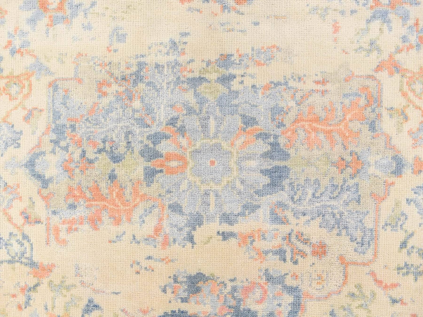 5'9"x9' Alabaster White, Variegated Broken Heriz Design, Supple Collection, Pure Wool, Hand Knotted, Oriental Rug HR78689 - Image 5