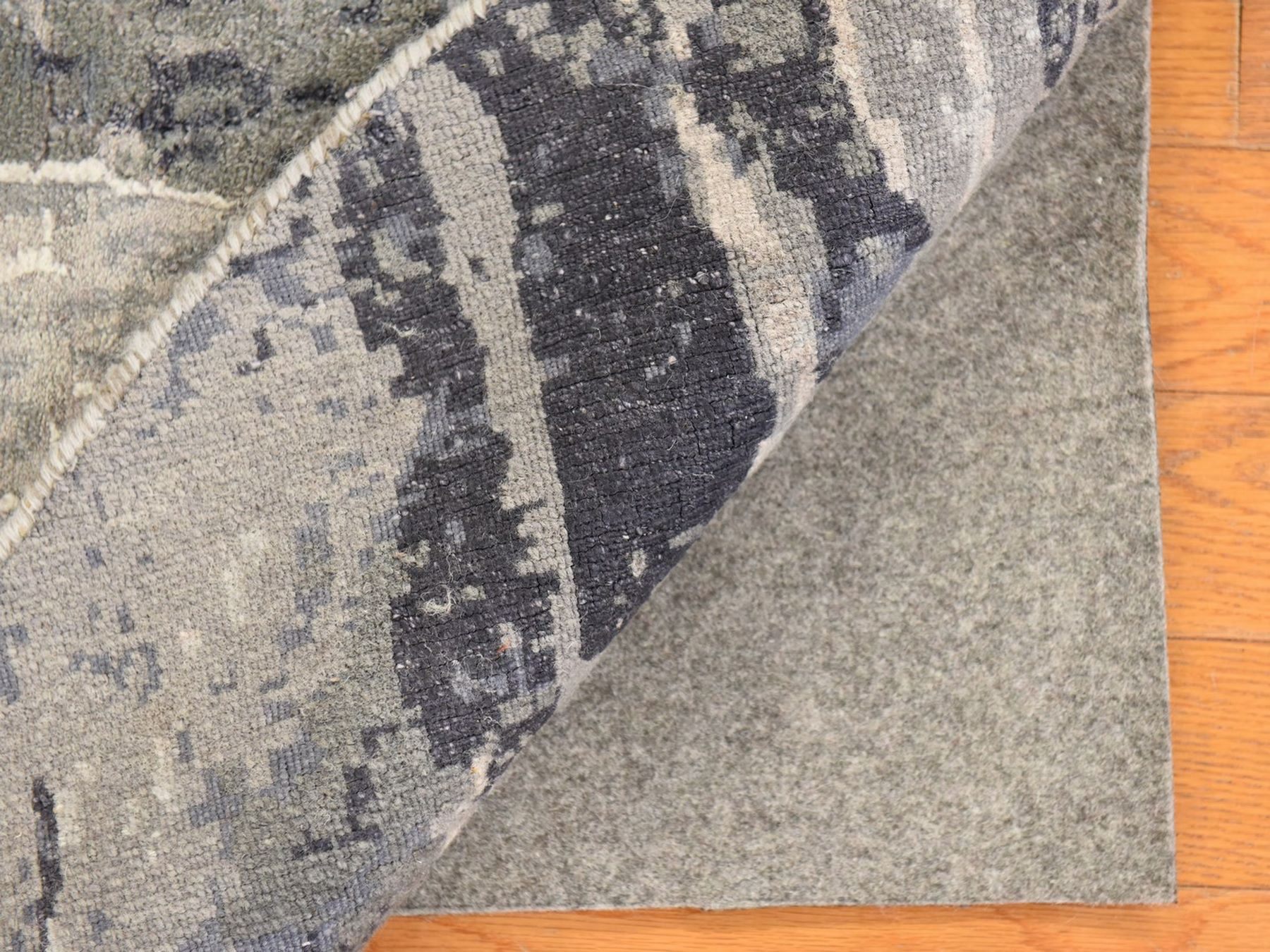 6'2"x6'2" Black with Touches of Ivory, Abstract Design, Hand Knotted, Wool and Silk, Round, Oriental Rug HR78691 - Image 7
