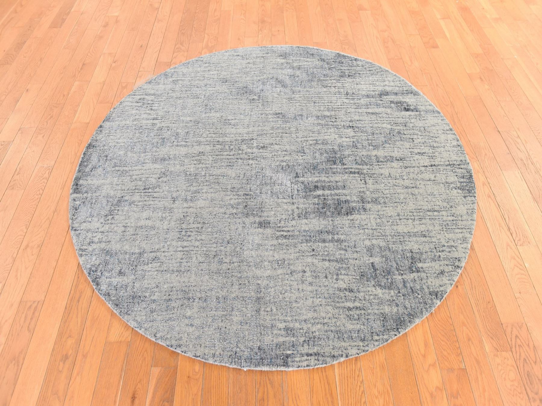 5'9"x5'9" Beige-Gray, Fine Jacquard, Hand Loomed, Modern Design, Wool and Art Silk, Round, Oriental Rug HR78700 - Image 2