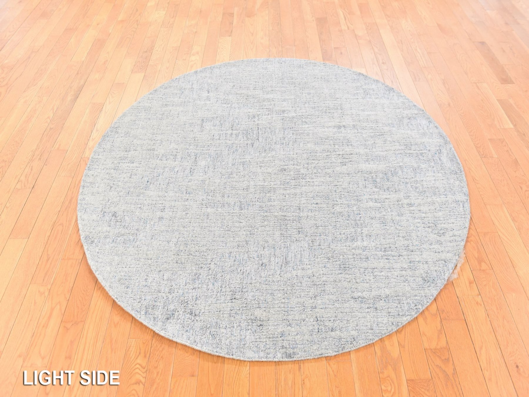 5'9"x5'9" Beige-Gray, Fine Jacquard, Hand Loomed, Modern Design, Wool and Art Silk, Round, Oriental Rug HR78700 - Image 3